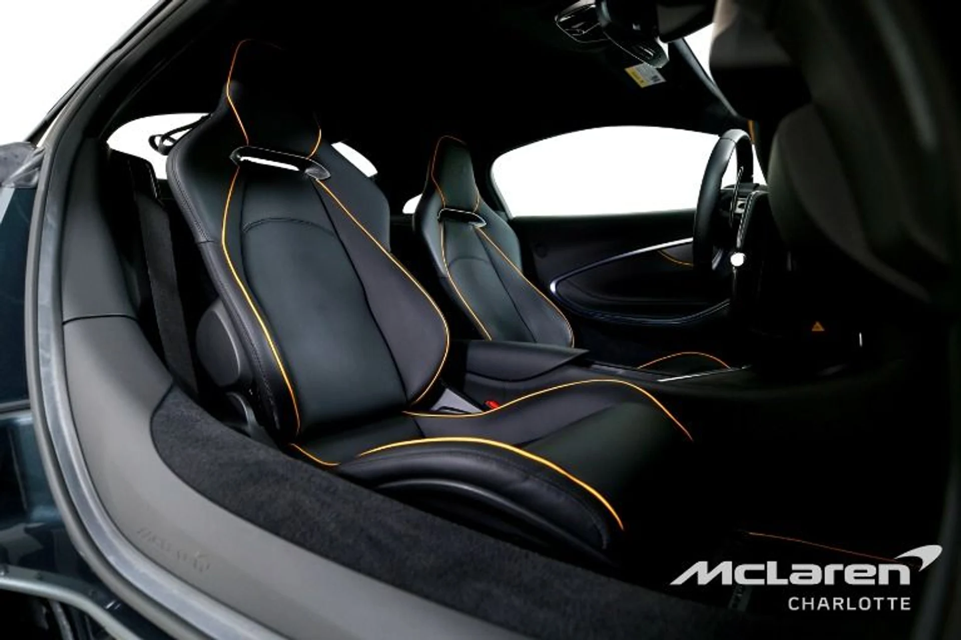 mph016_2024707341_Used_2023_Mc_Laren_Artura_6f05ed28fd
