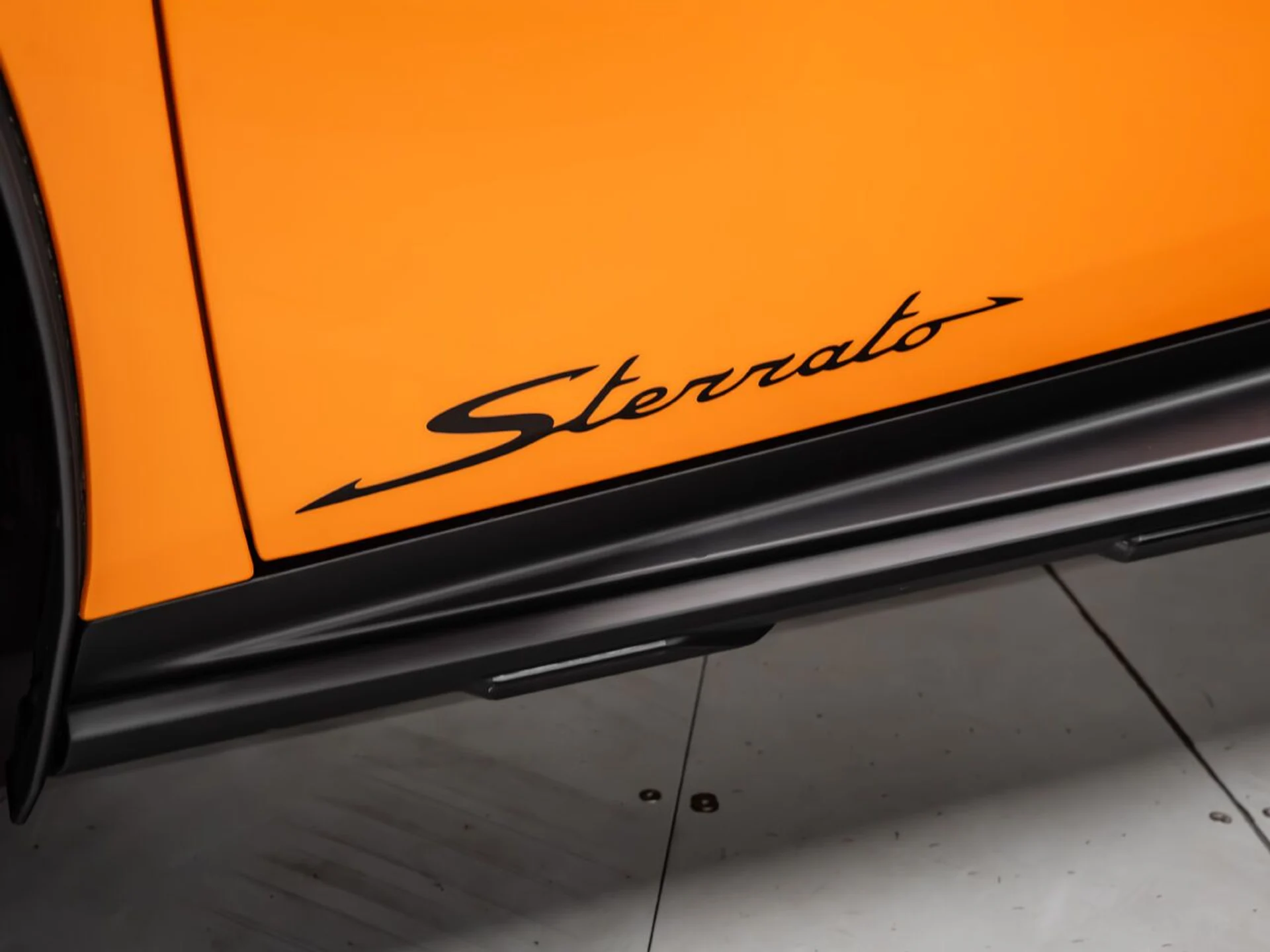 mph016_2033993977_lamborghini_huracan_2023_139c361996