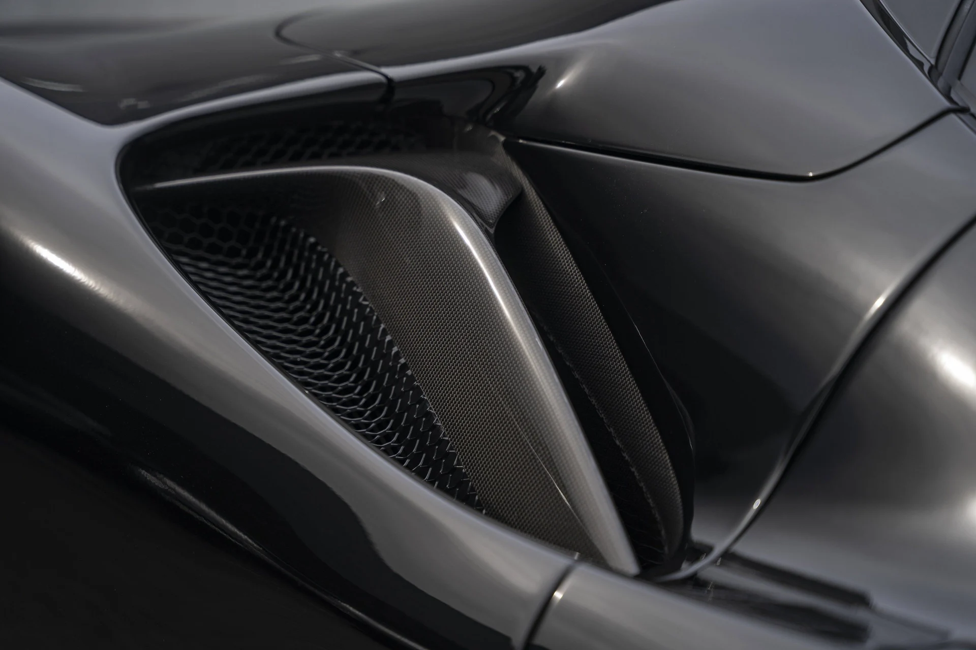 mph016_205133386_16fedbb45cdc4439ac920893bc5e8f13_373d35250a