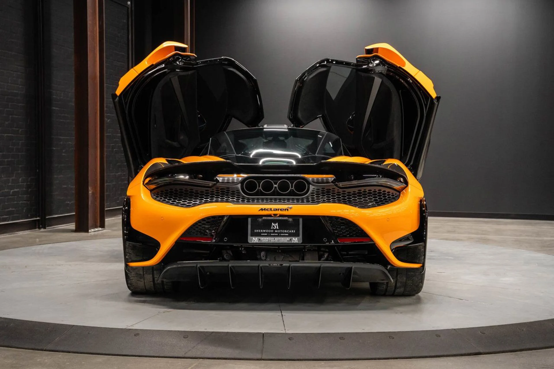 mph016_2058935924_mclaren_765lt_2021_cd19242f21