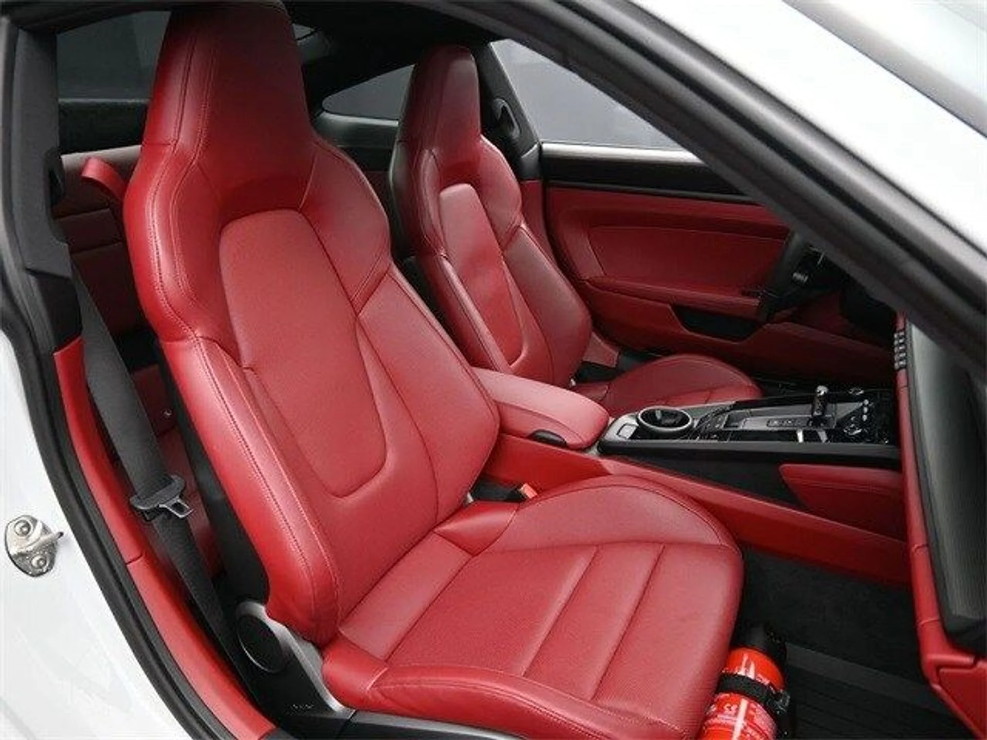 mph016_206177877_7bc44bfd0a54bf286acae52ad60557dfx_ebf523414e