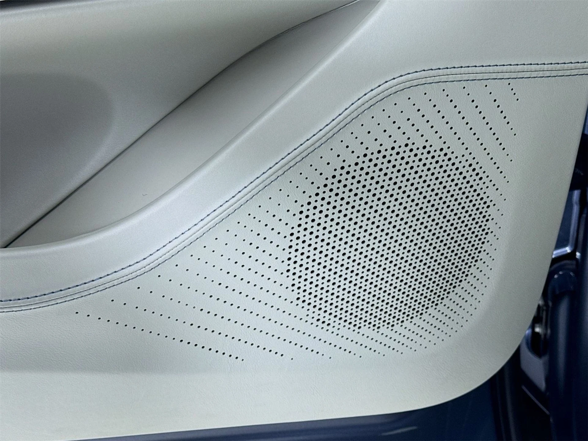 mph016_206236608_67c15984080715cc3066a82d6acfe20ax_28cd0cb3c1