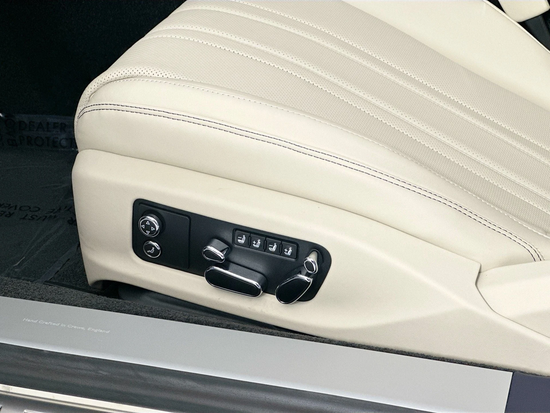 mph016_2078209365_17_66c1e5af2d