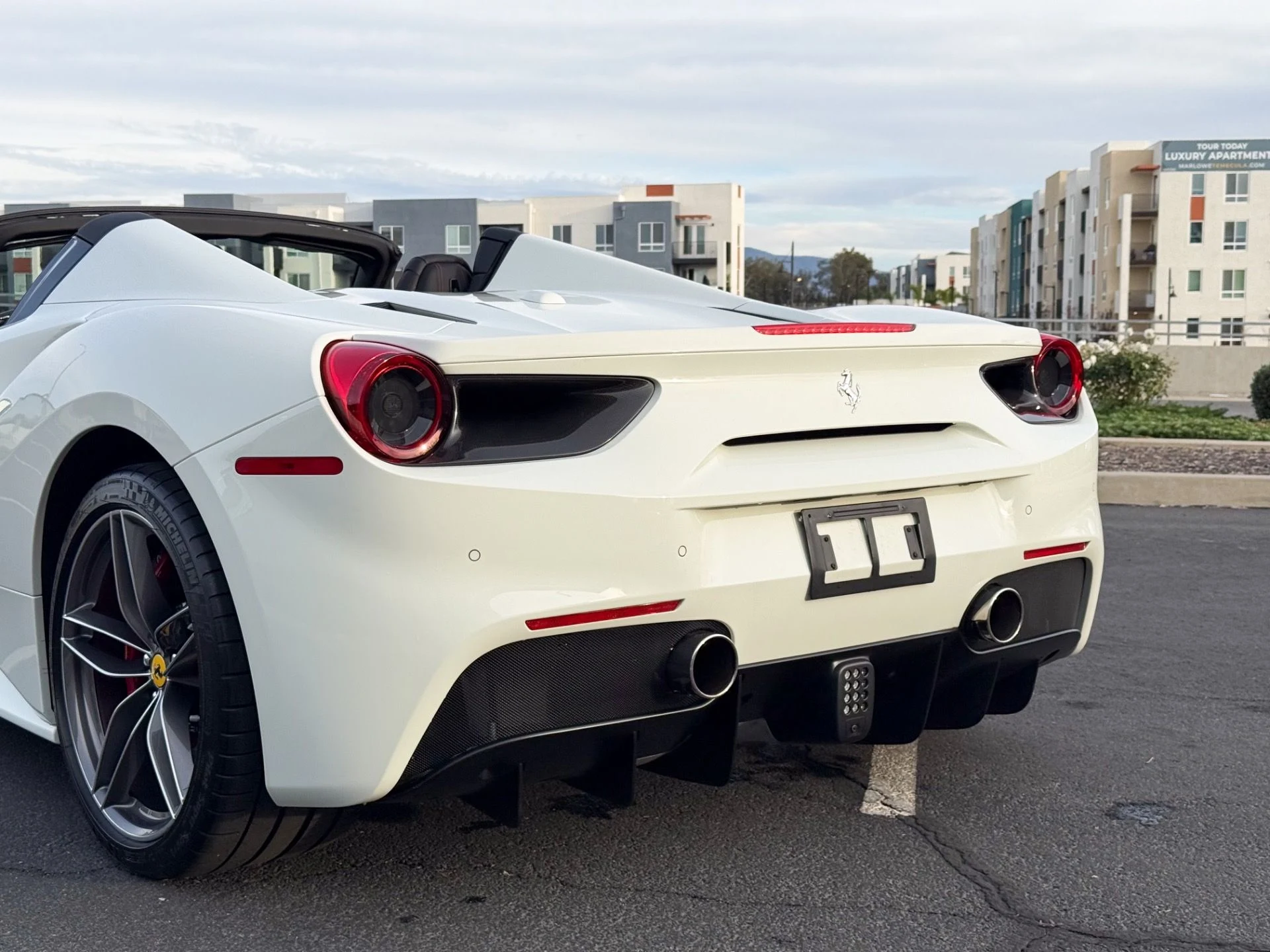 mph016_2078293670_Used_2019_Ferrari_488_Spider_1772223442_fa7616db54