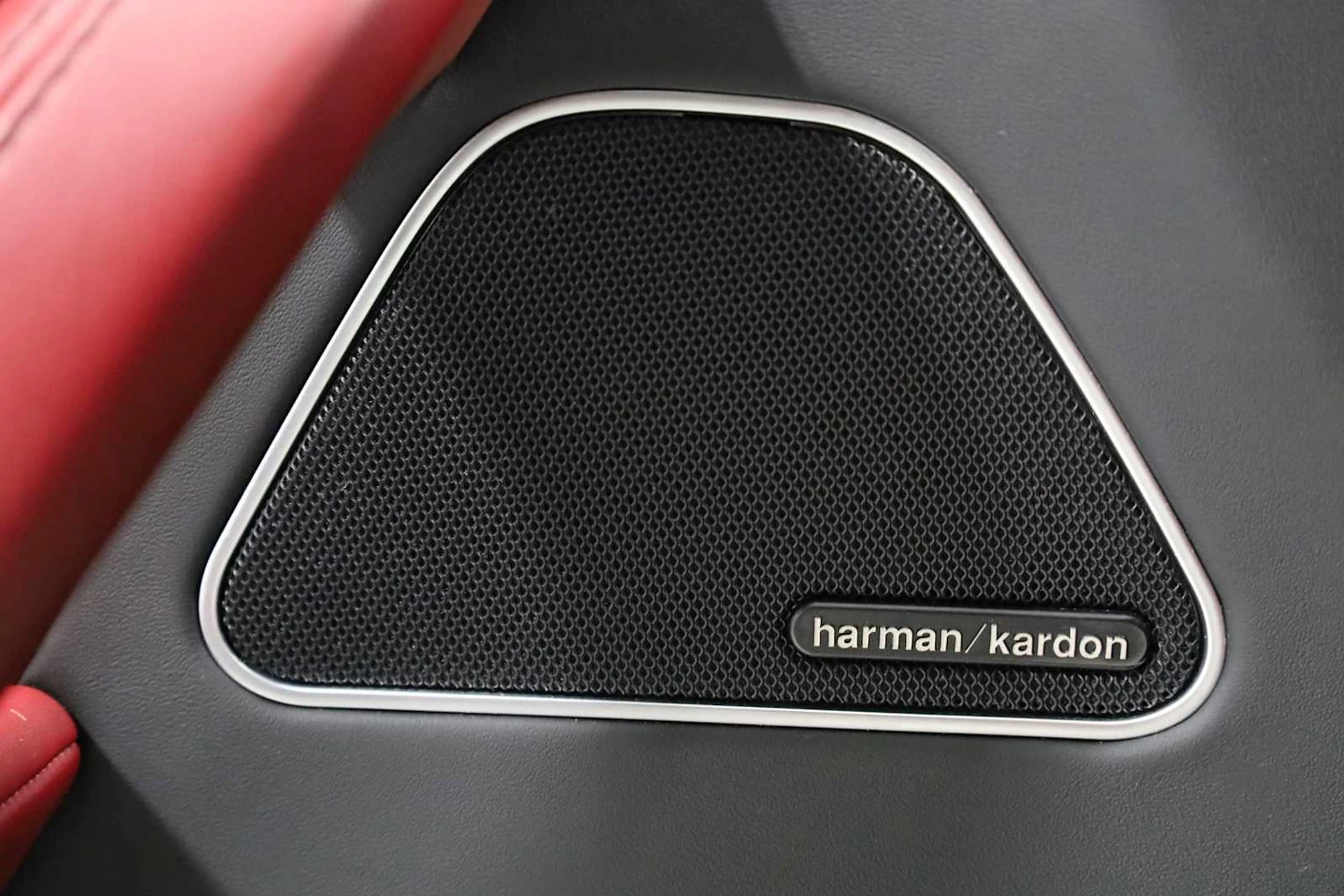 mph016_2083252177_5b099105fa59787fd35ac2c46fce361d_1796557fc1