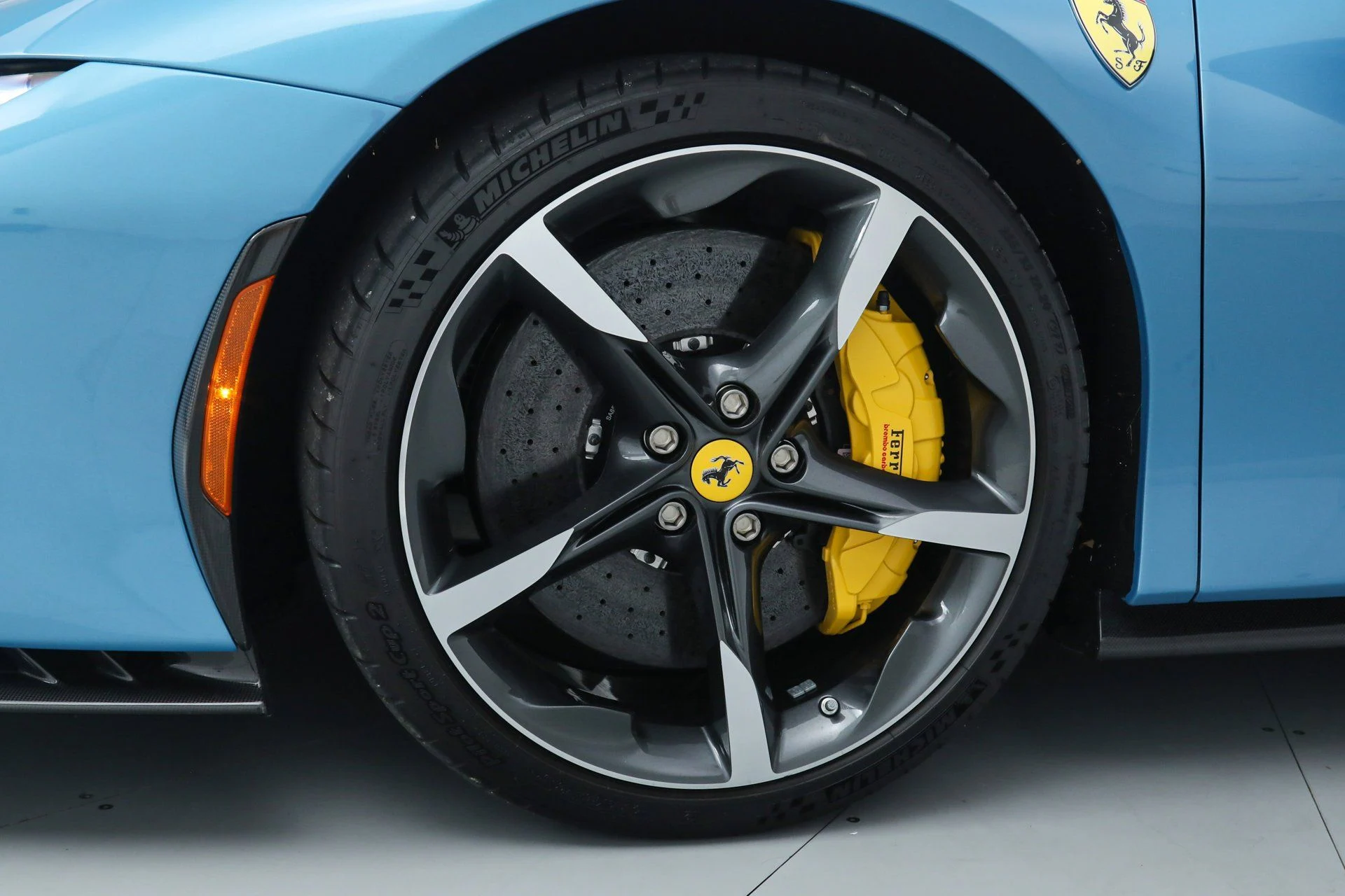 mph016_2083279670_b7c3422838ad959973f94df47157bb4c_99d920a165