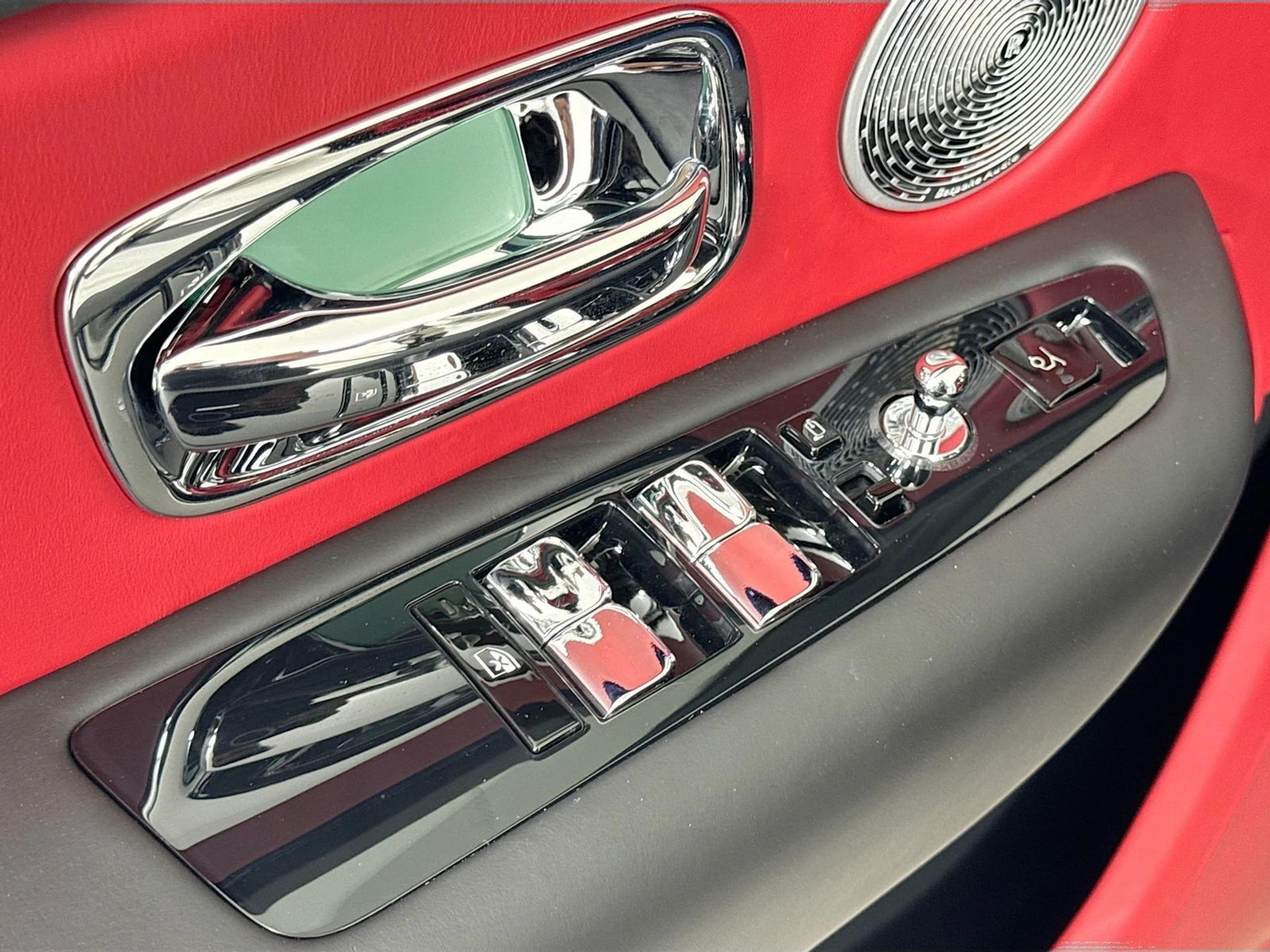 mph016_2084314369_14f4328b6fb8b85ceaa0ca8c3ab091edx_62d256f013