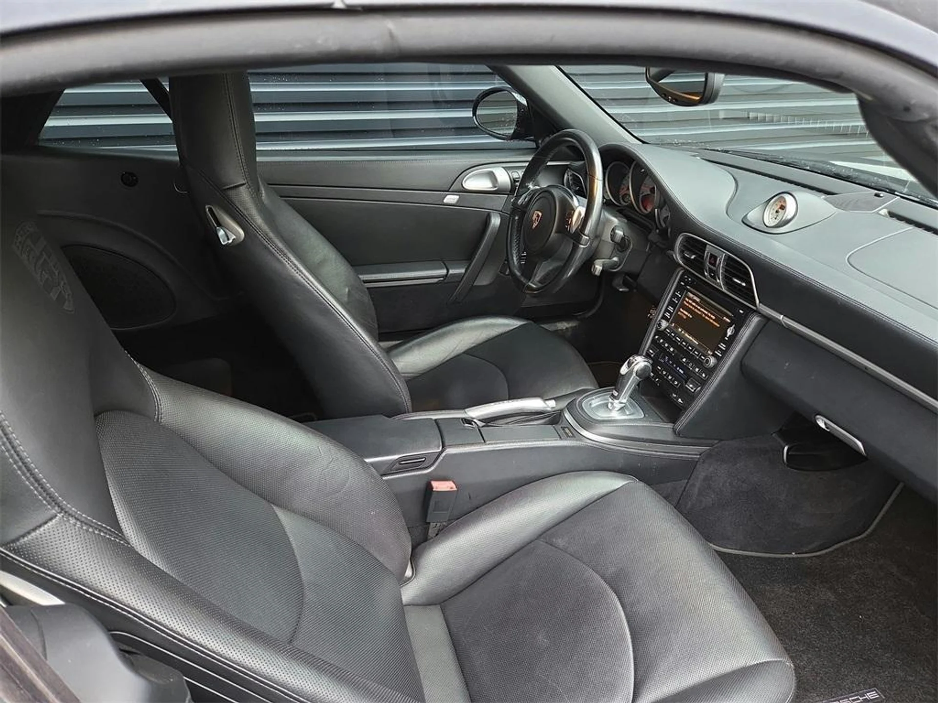 mph016_2089276096_F_It6dz_X_Cb_XK_9o_T9c3c_Fc_Xs_VEOI_5b2789b06f