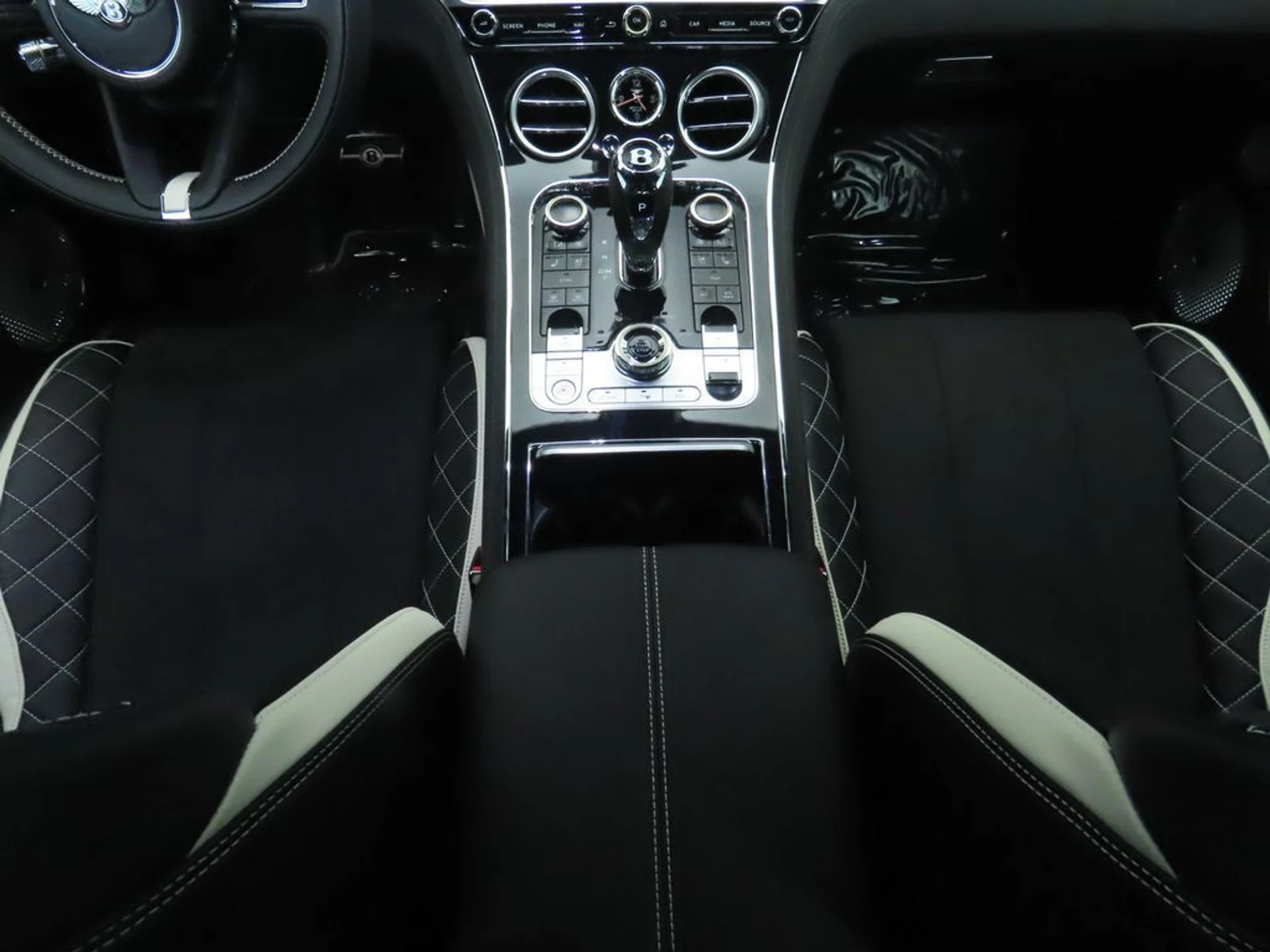 mph016_2091173112_used_2024_bentley_continental_gtspeedcoupe_8119_22898884_17_1024_1a4ea805cb