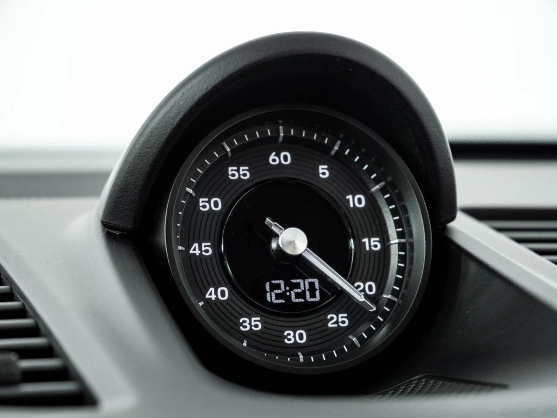 mph016_2094169680_ldj41_Vyn_E3z_F19_Zg_ZM_Fc_MRAO_6_TI_dc17d2e4e6