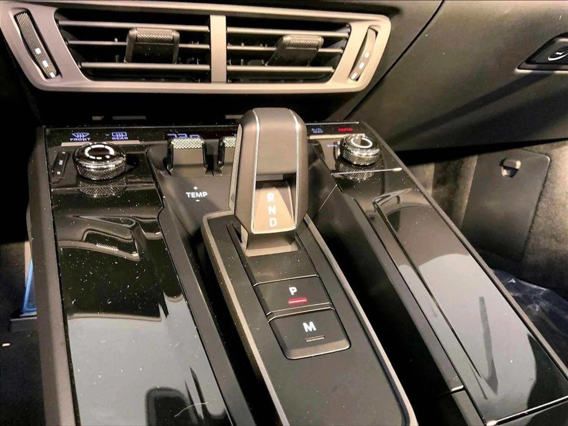 mph016_2096901986_d_Tzy_UKO_02_Eve_8f3c16he1etu_Ow_c7ef37cdf3