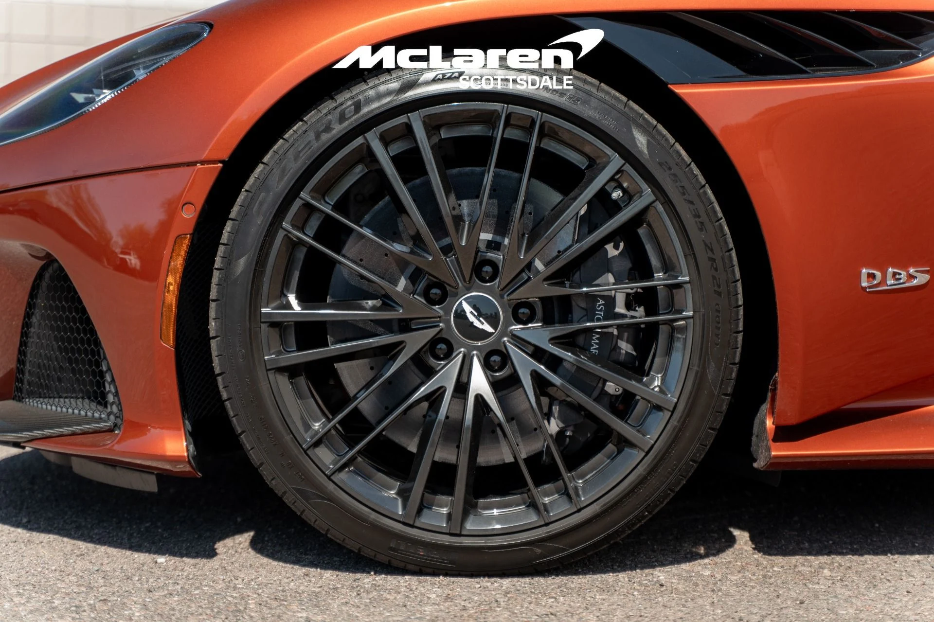 mph016_2097712601_Used_2020_ASTON_MARTIN_DBS_Superleggera_1756222236_c3d715f199