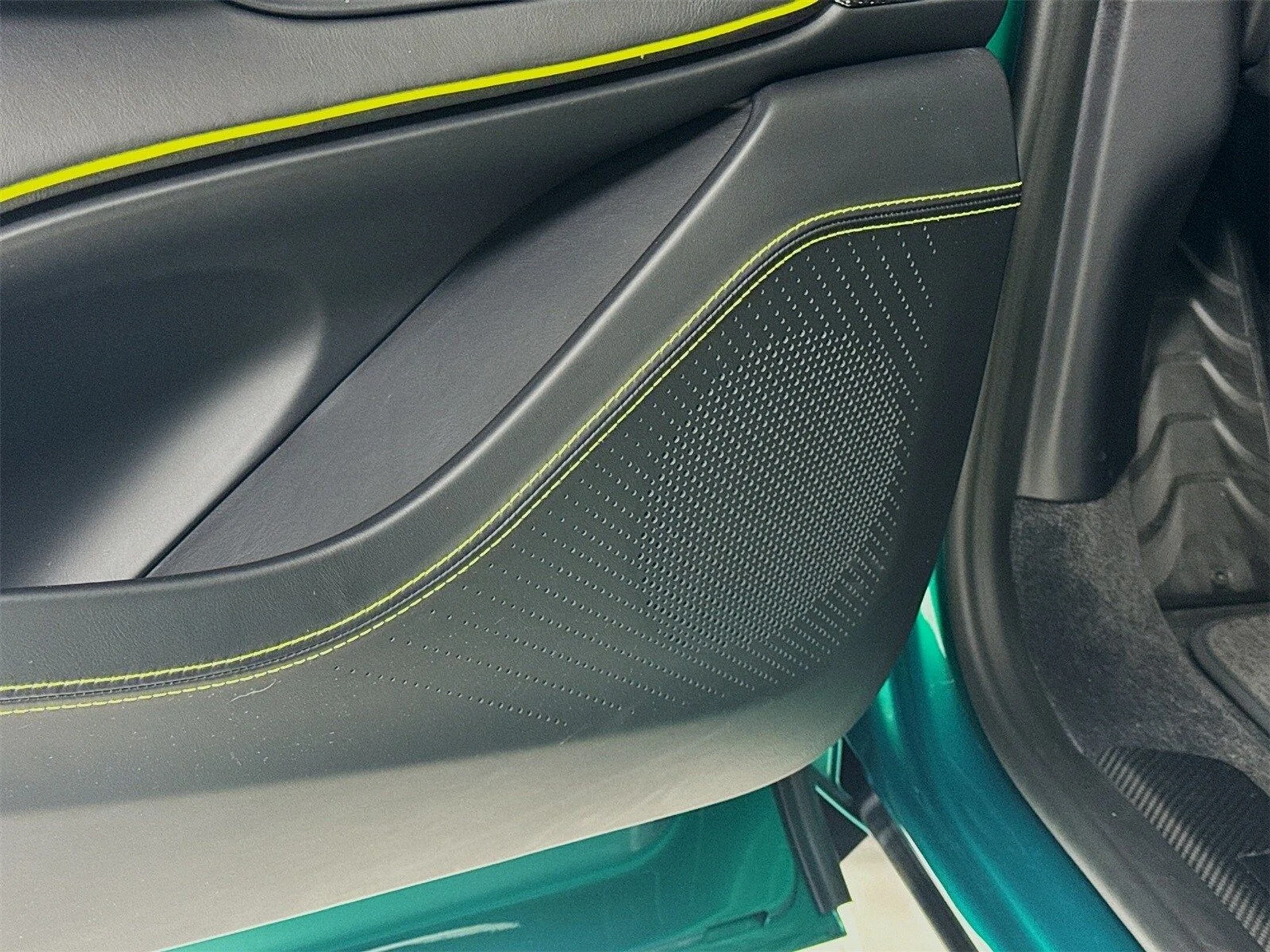 mph016_2103828519_9139d8166c8ca23e56b0f2c7b9845927x_67a6f84304