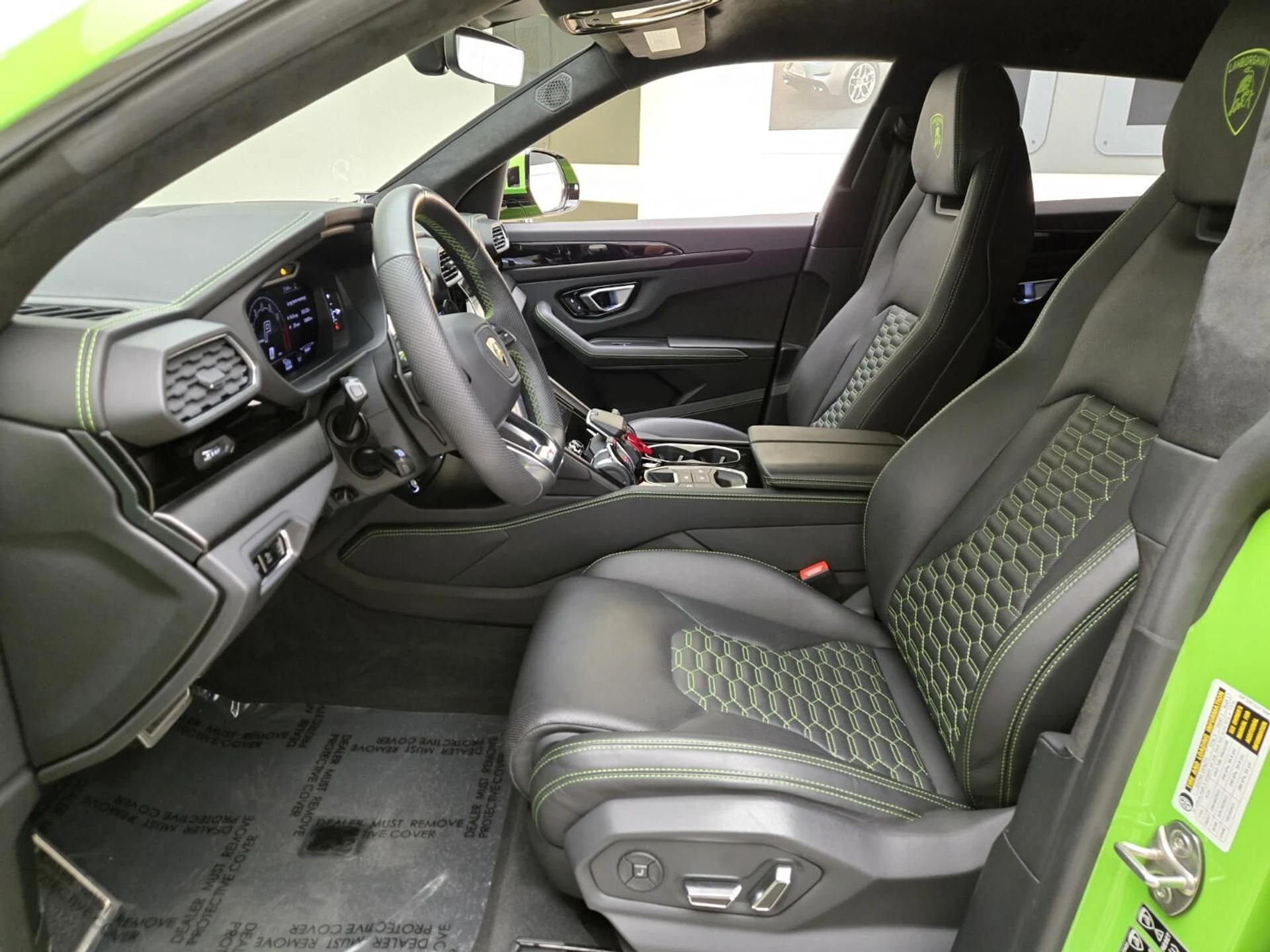 mph016_2104102456_Used_2023_Lamborghini_Urus_S_1770879328_2c4c74dbc9