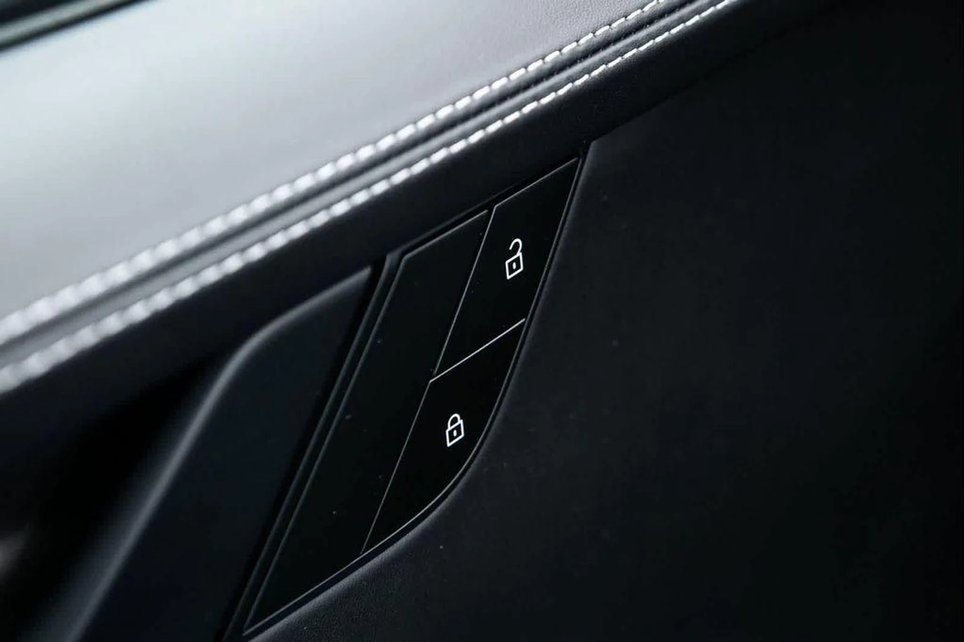 mph016_2104243690_v_Z_Vg4yzu_Bw7_V9_WNRP_5_N_Zg3gs6_FY_4dc2da43e9