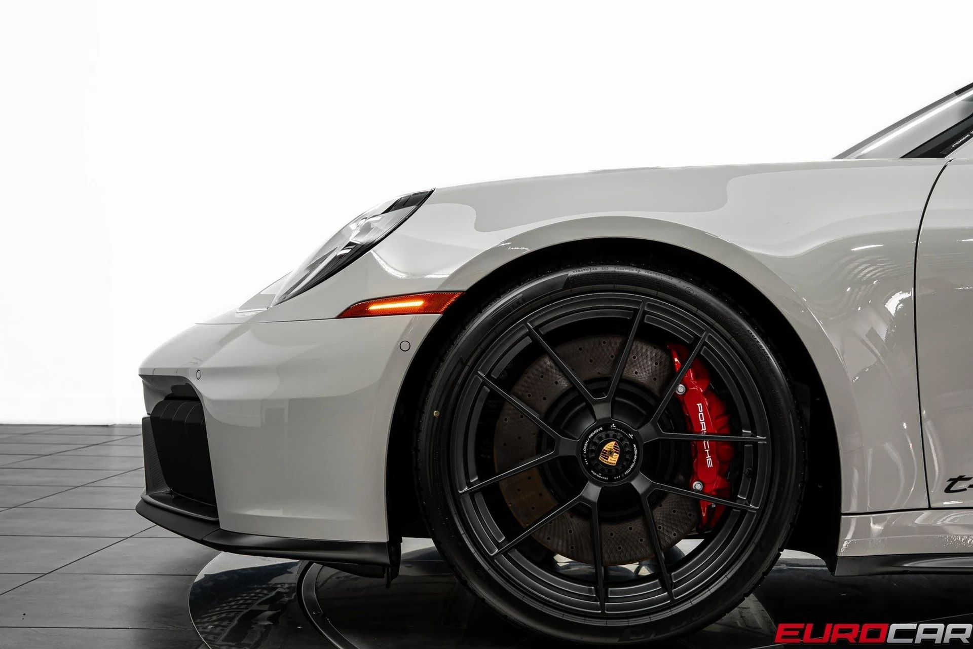 mph016_2106005663_image_17_5258aa2198