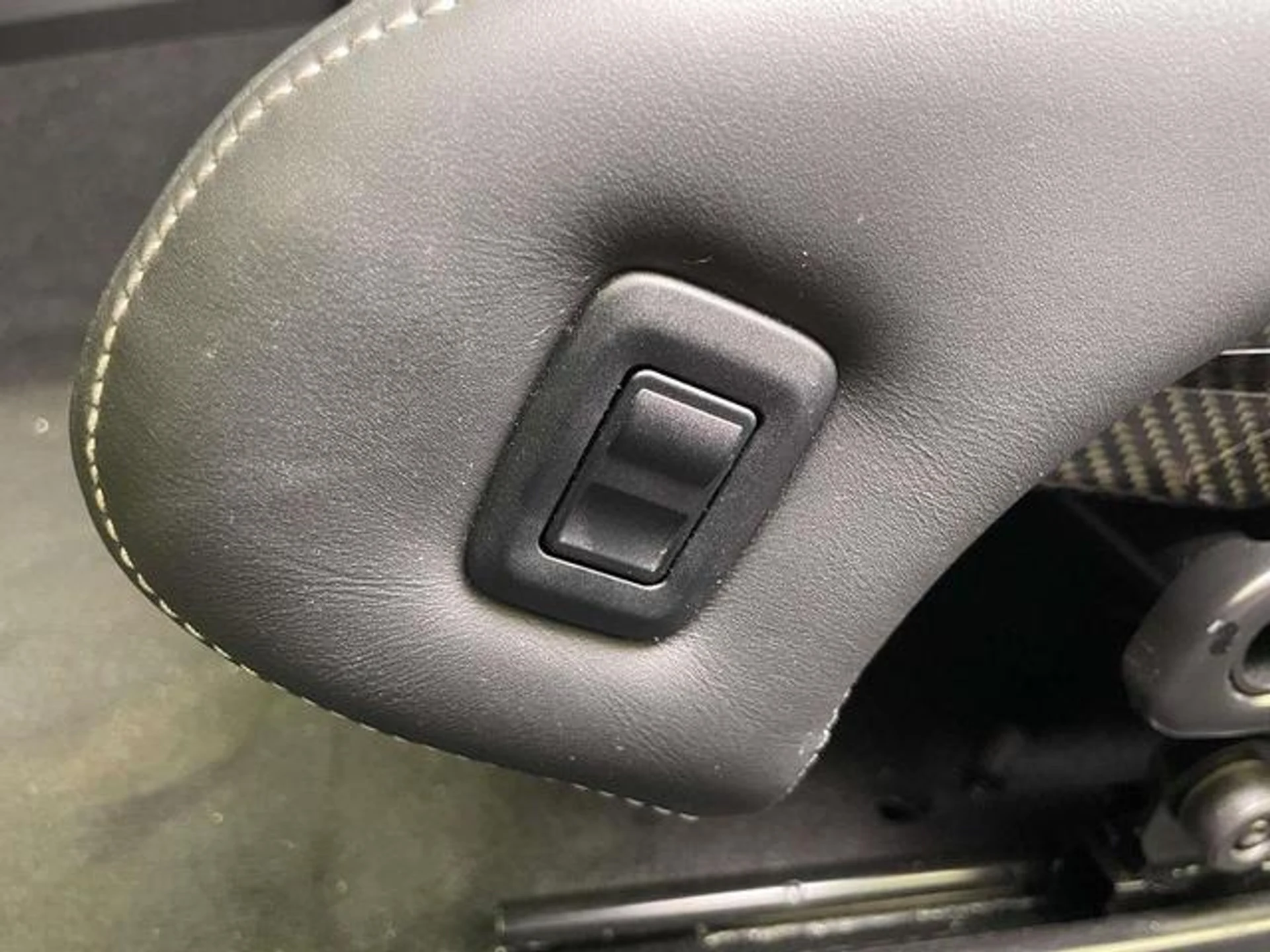 mph016_2112909427_7_Lqkr60dh92_Kp_Bs8_H_Qn_Rg_OYML_0_eabc477f17