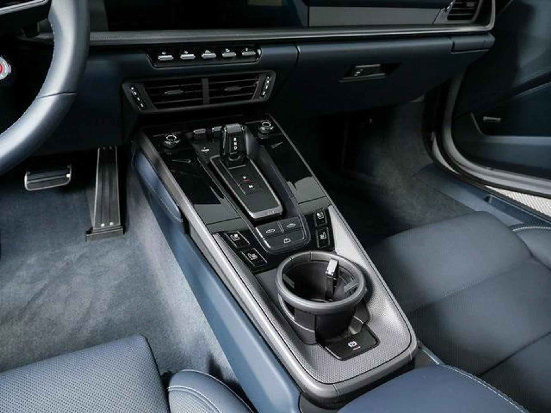 mph016_2114710177_OTDXQ_Zm_Odms5fa_CGT_Yw2eq_Q2_ERY_8f846e1ded