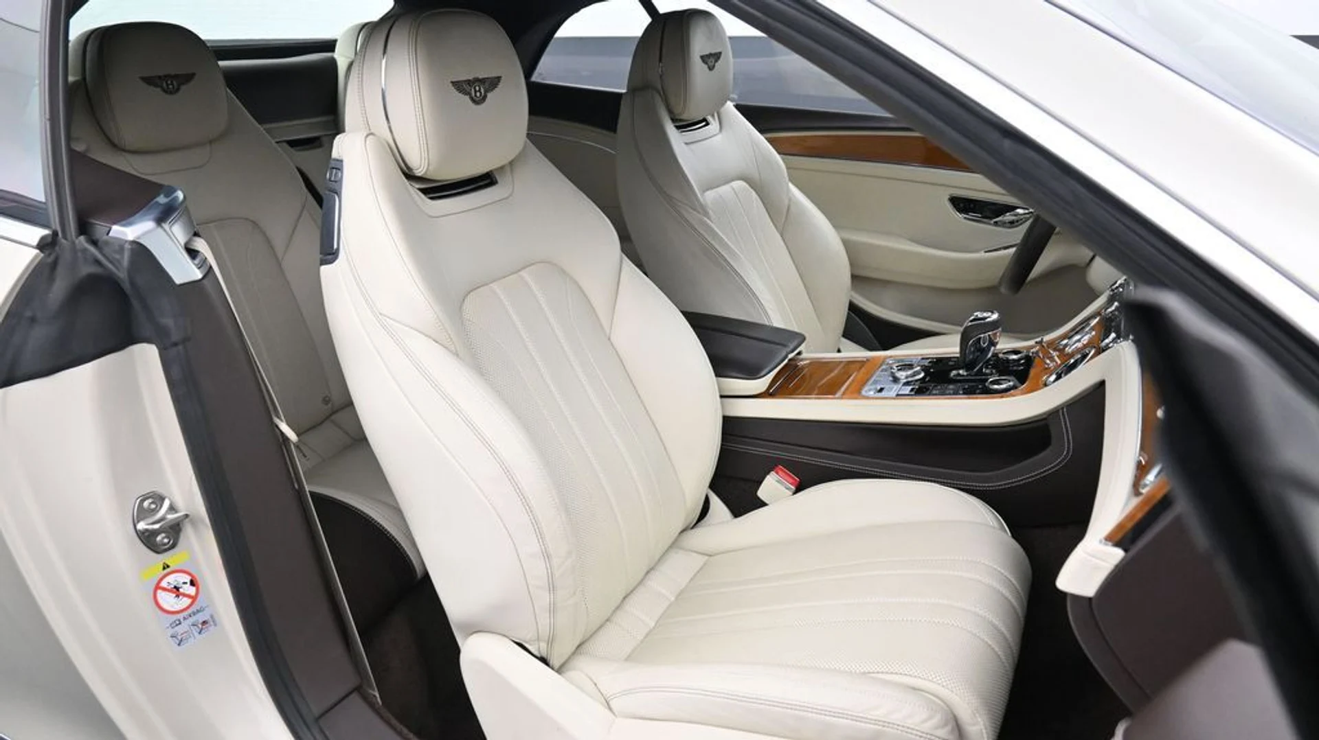 mph016_2116395956_1cb7ef902f57804948dd9737f4fa81edx_1d76b9a519