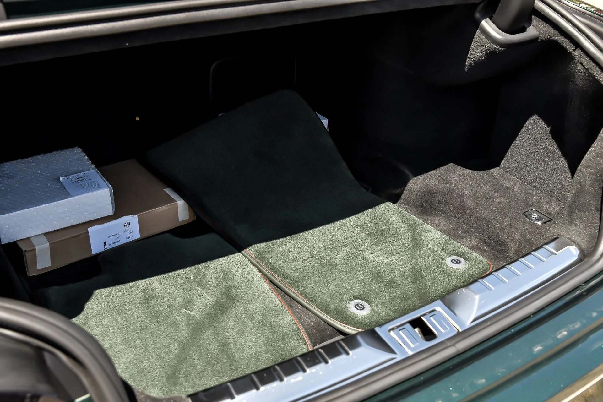 mph016_2119890373_eb000bab2c708bbe09b7dfed27b35614x_aea2e837ca