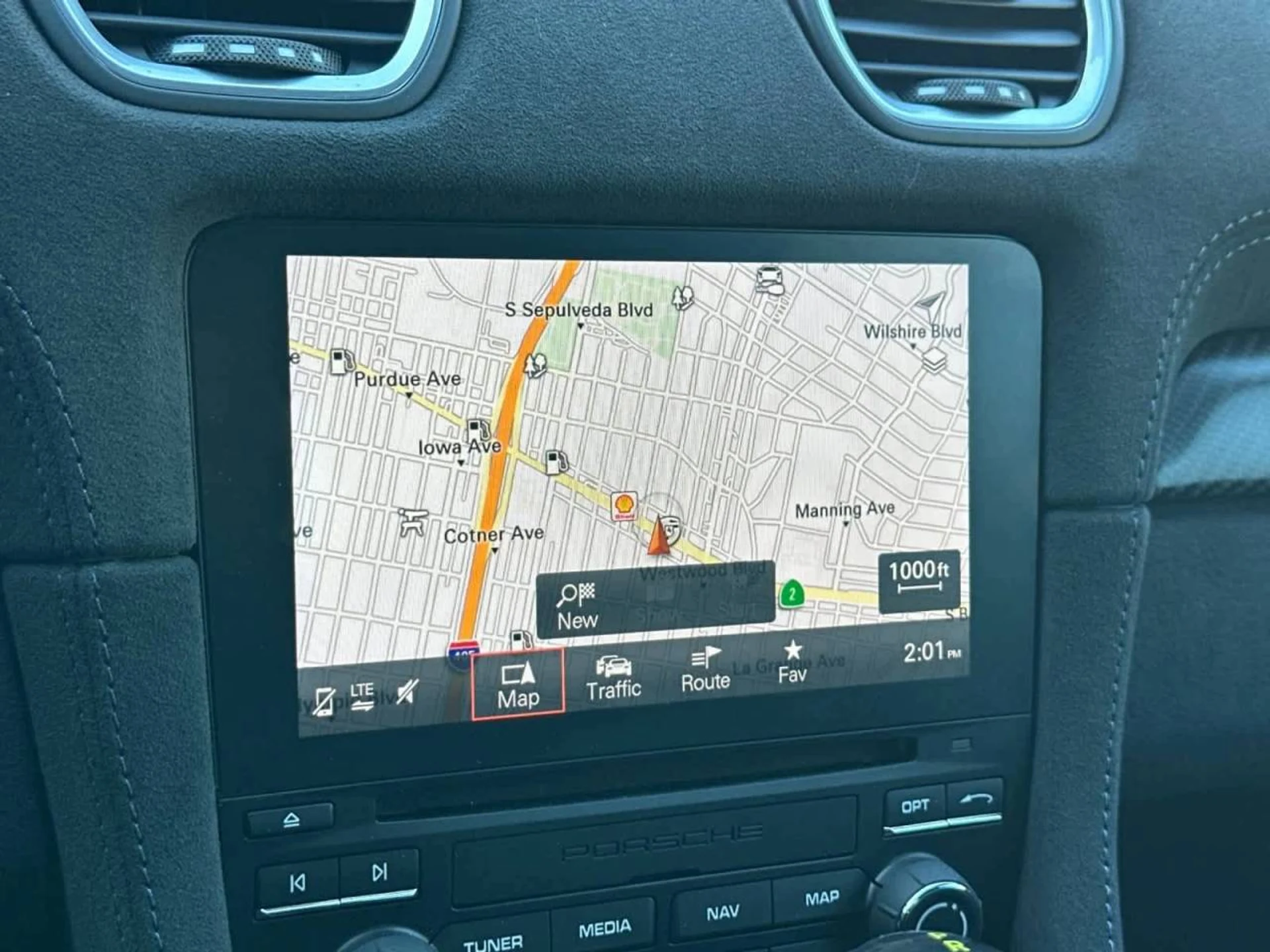 mph016_2120641368_17_e3a90caad4