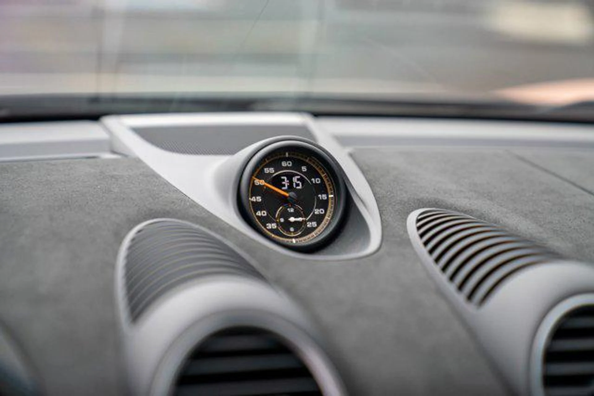 mph016_2122483753_Ljc4_Tipiyg_Ar_Gq_C_Wpv_SHZ_Ftlyyw_dabebaeb00