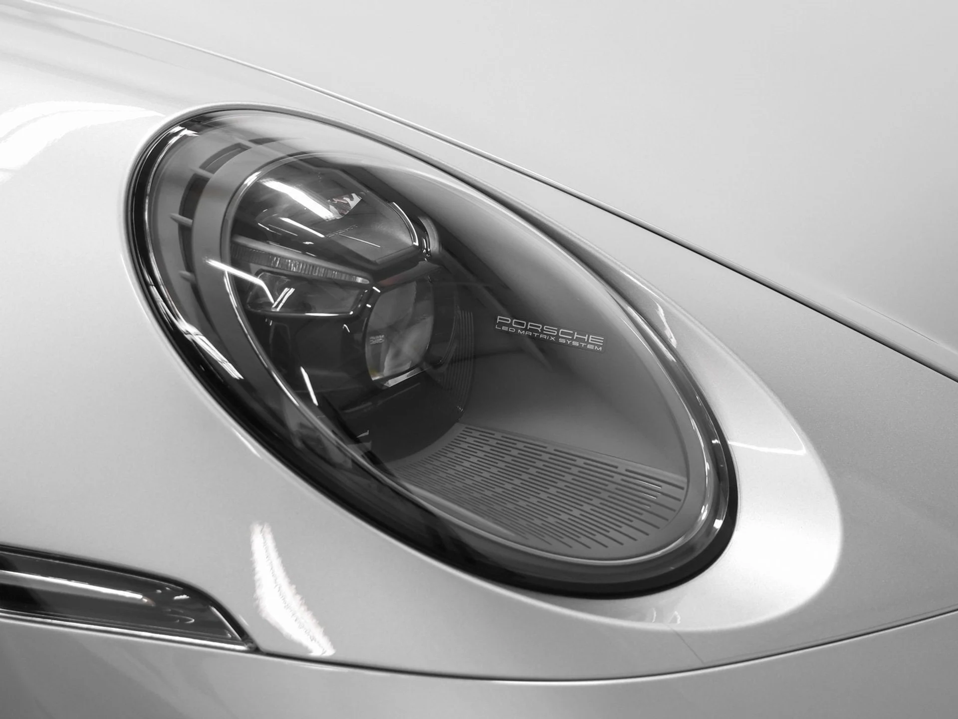 mph016_2123407698_17_fec16c3847