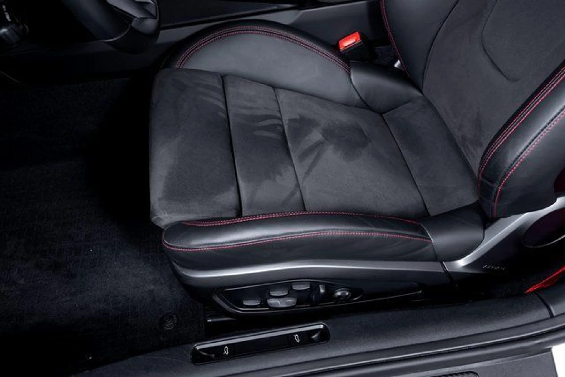 mph016_2124479906_09bf9aba7bc1b42d83090aa79d47b2cbx_9894fb616c