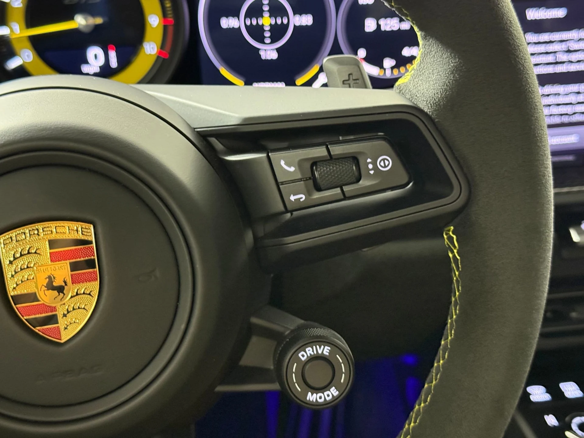 mph016_212853774_d66dc847c153d7d5fc5e0bf940bf9bf5x_0c32bcceed