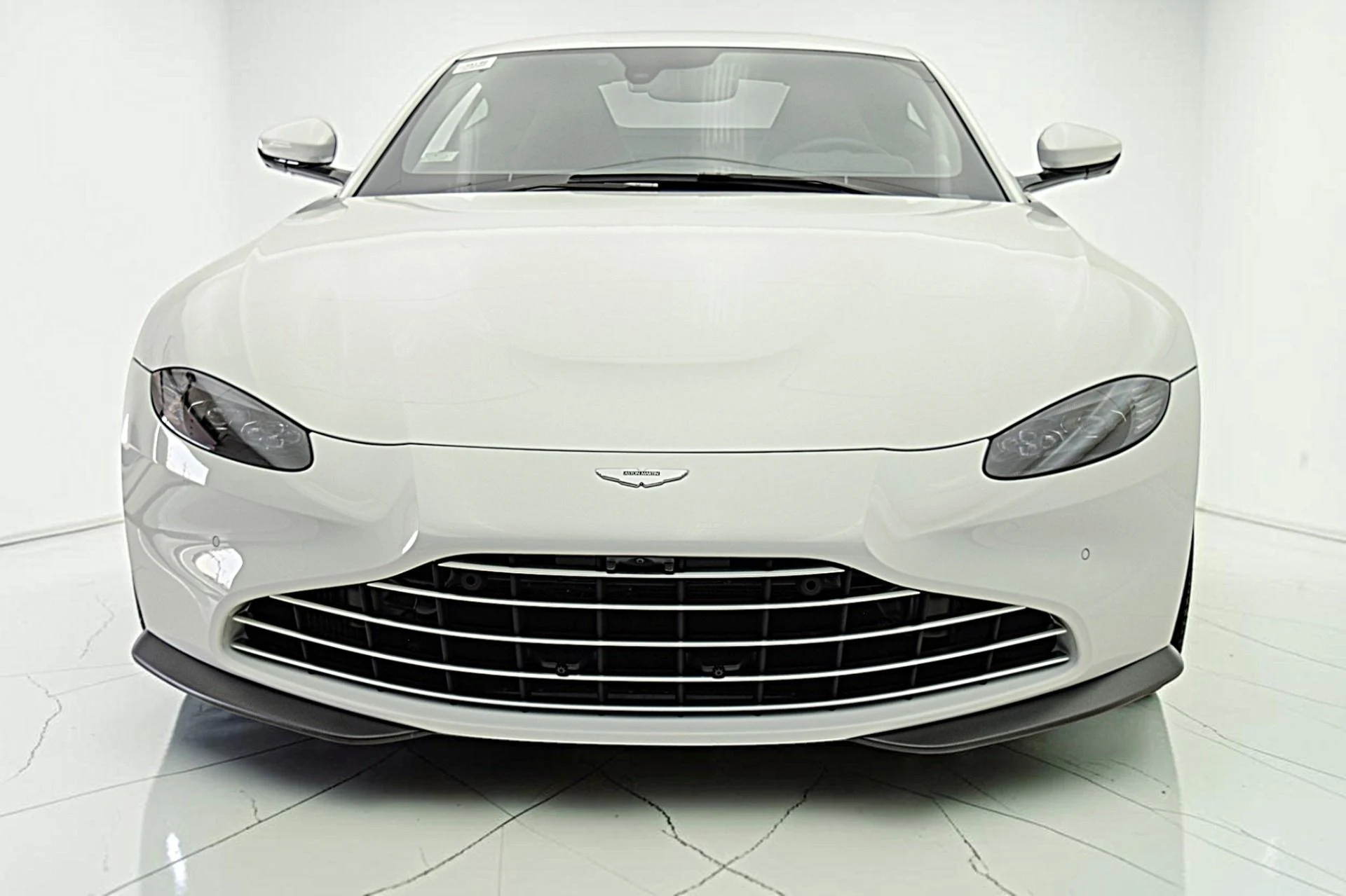 mph016_212951550_Used_2023_Aston_Martin_Vantage_Coupe_d344162758