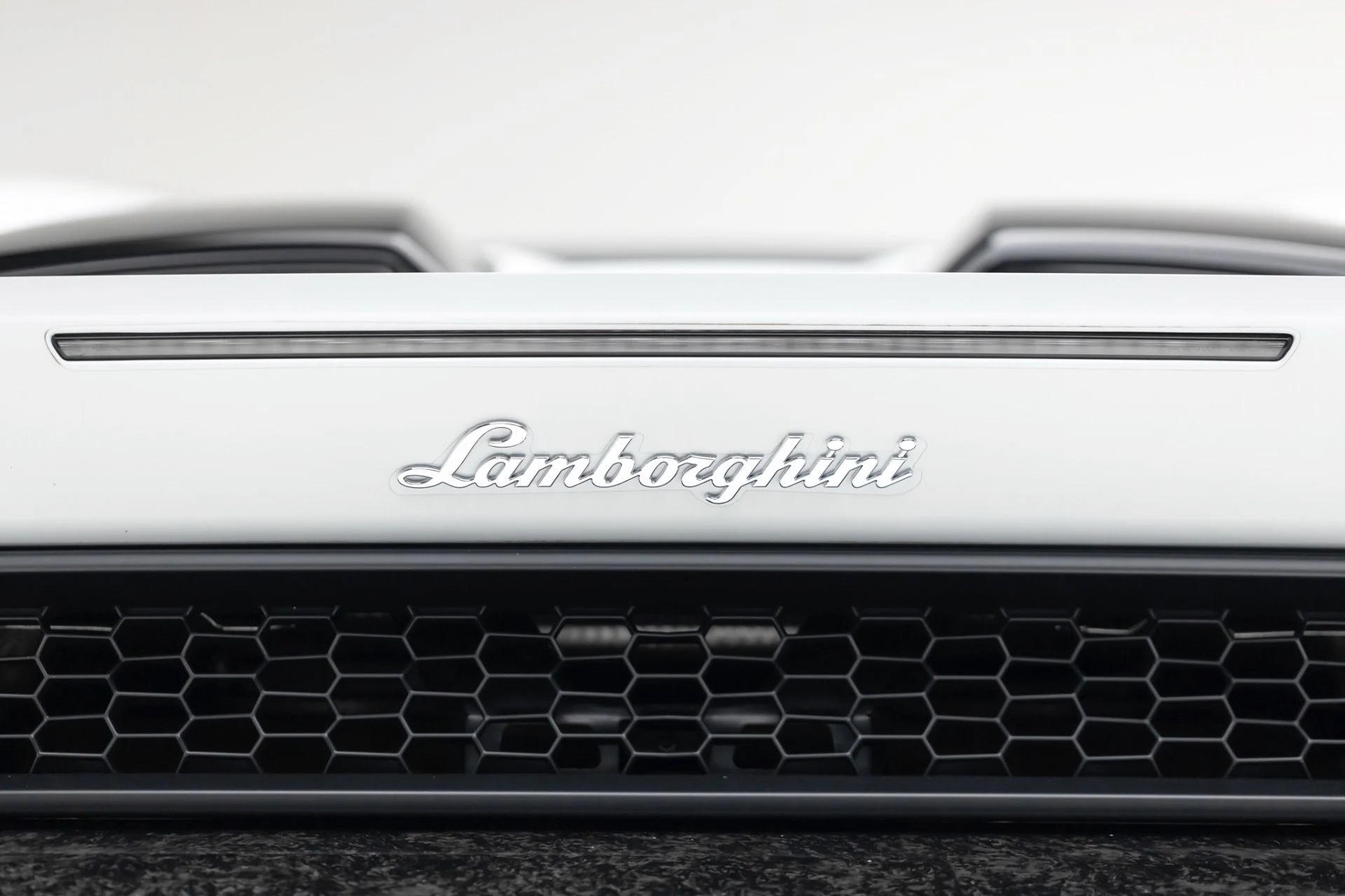 mph016_2133812134_Used_2019_Lamborghini_Huracan_LP_640_4_Performante_Spyder_1772145150_5434679ac4