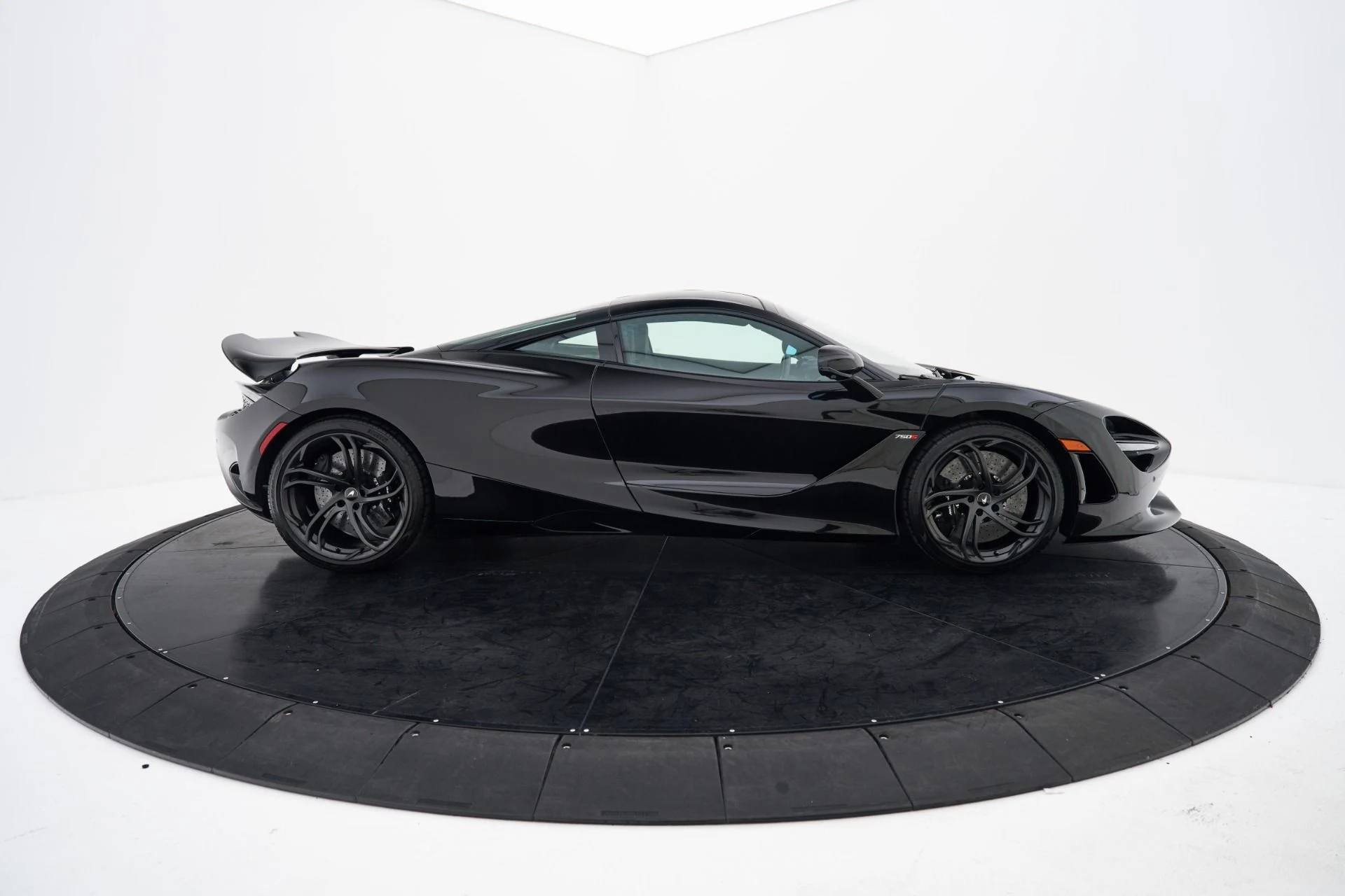 mph016_2135874278_Used_2025_Mc_Laren_750_S_1792693468_c09424aa9e