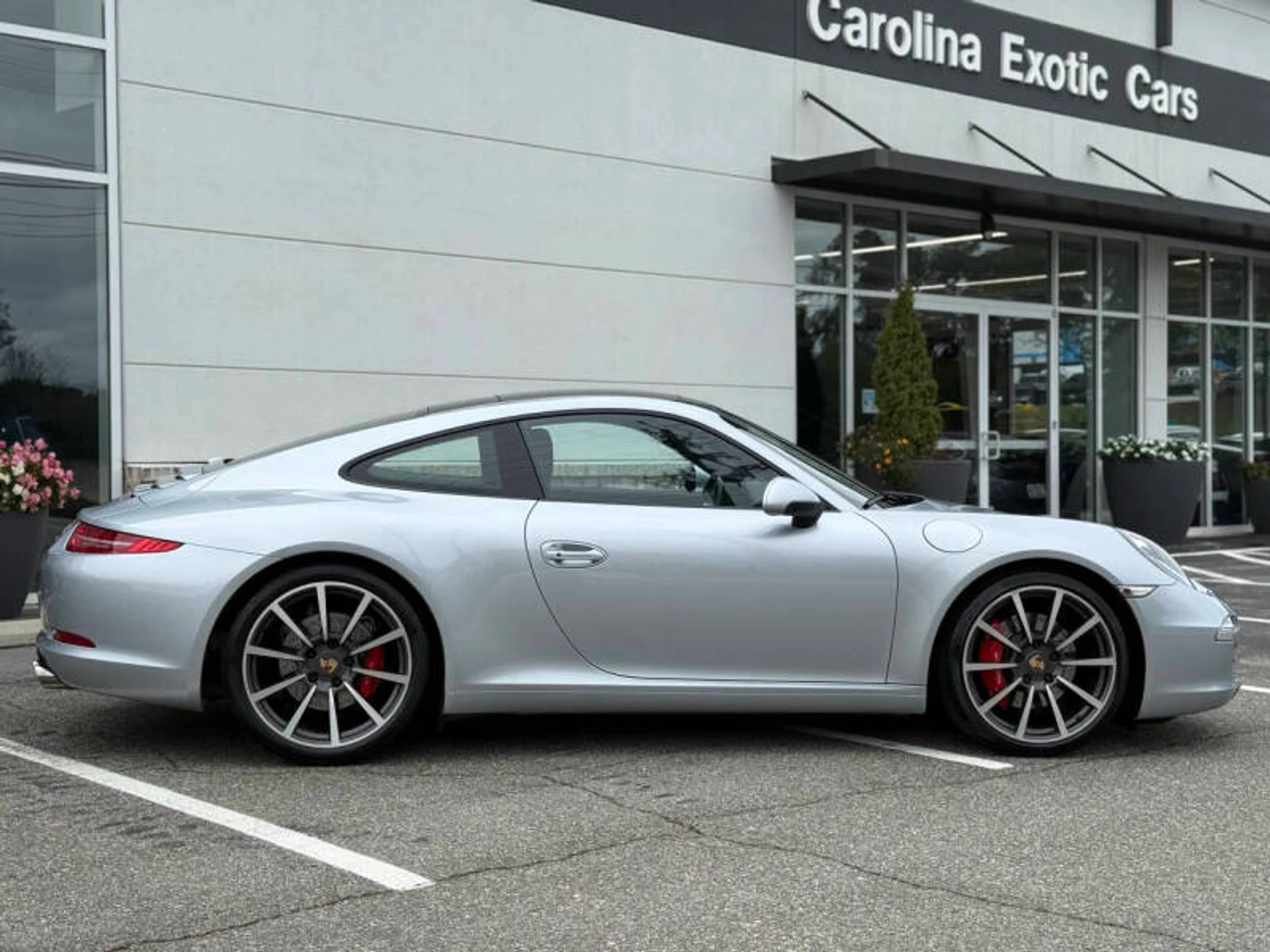 mph016_2137094653_2014_porsche_911_carrera_s_2dr_coupe_c4c5701c9b