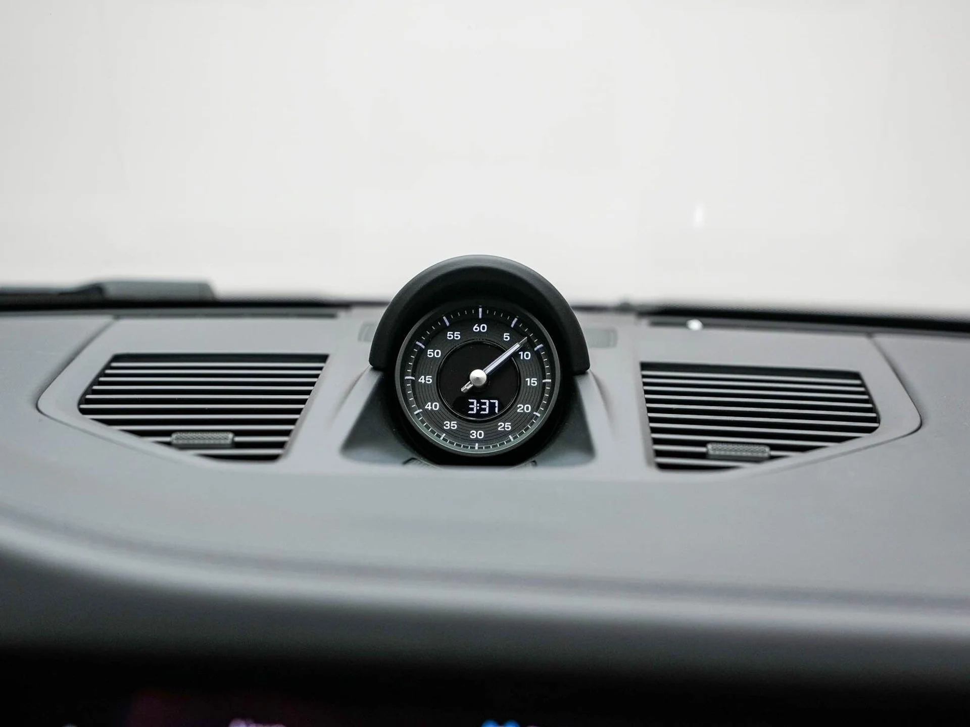 mph016_2137399091_7cc753508ca70aae53f6865dbc72687ax_055987d61a