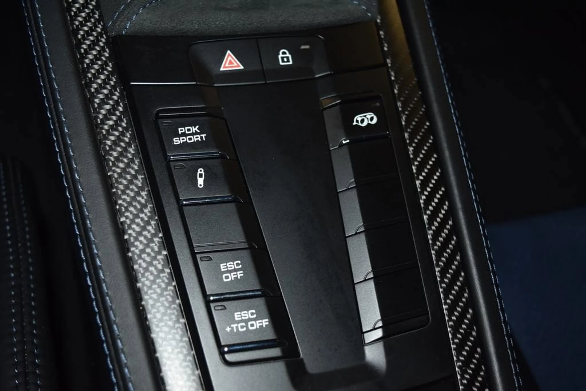 mph016_2140414787_b51e15a3728ed3a63753f135160fda2bx_a1e0b16775