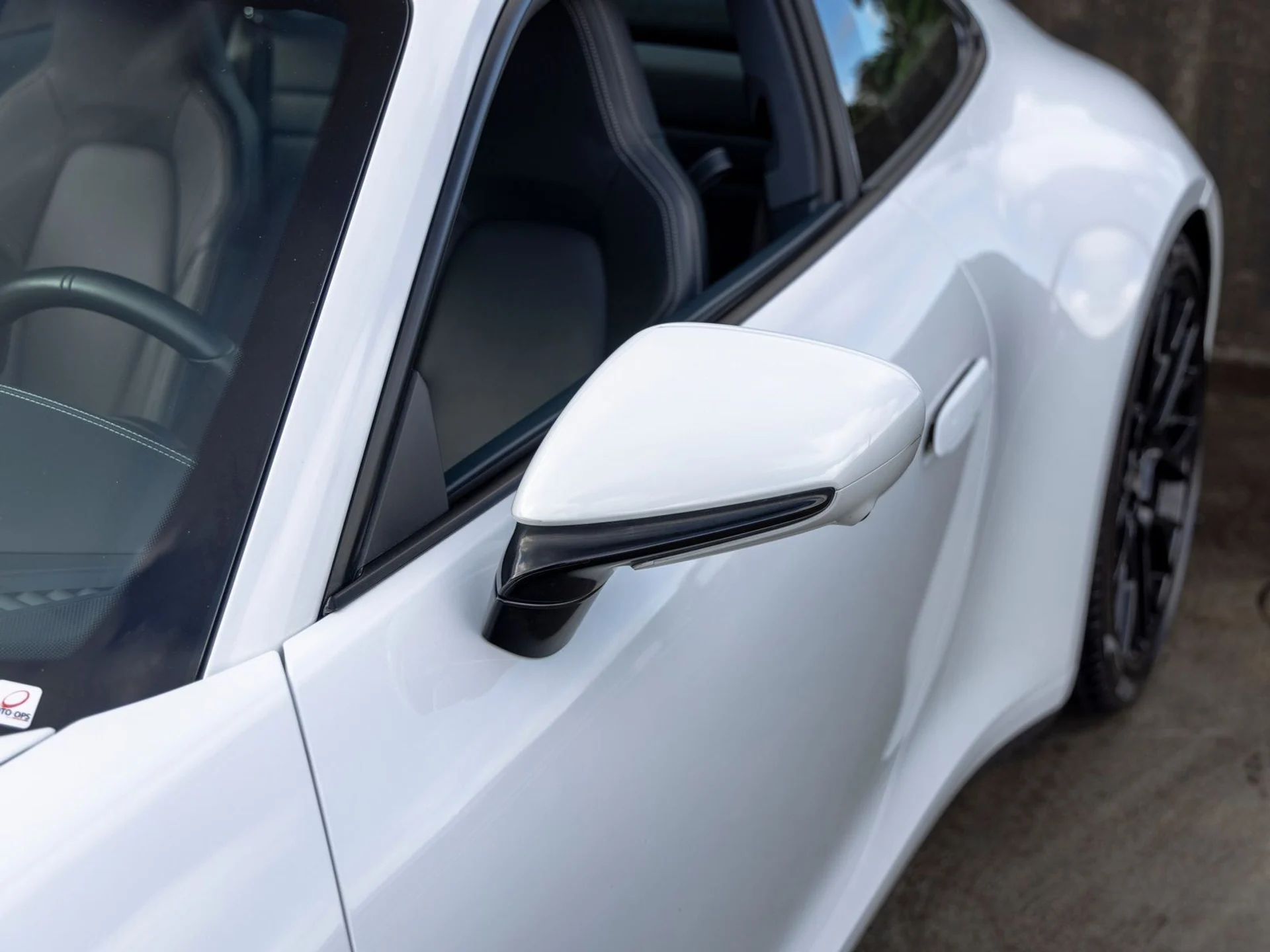 mph016_2142122476_17_2628f6bf00