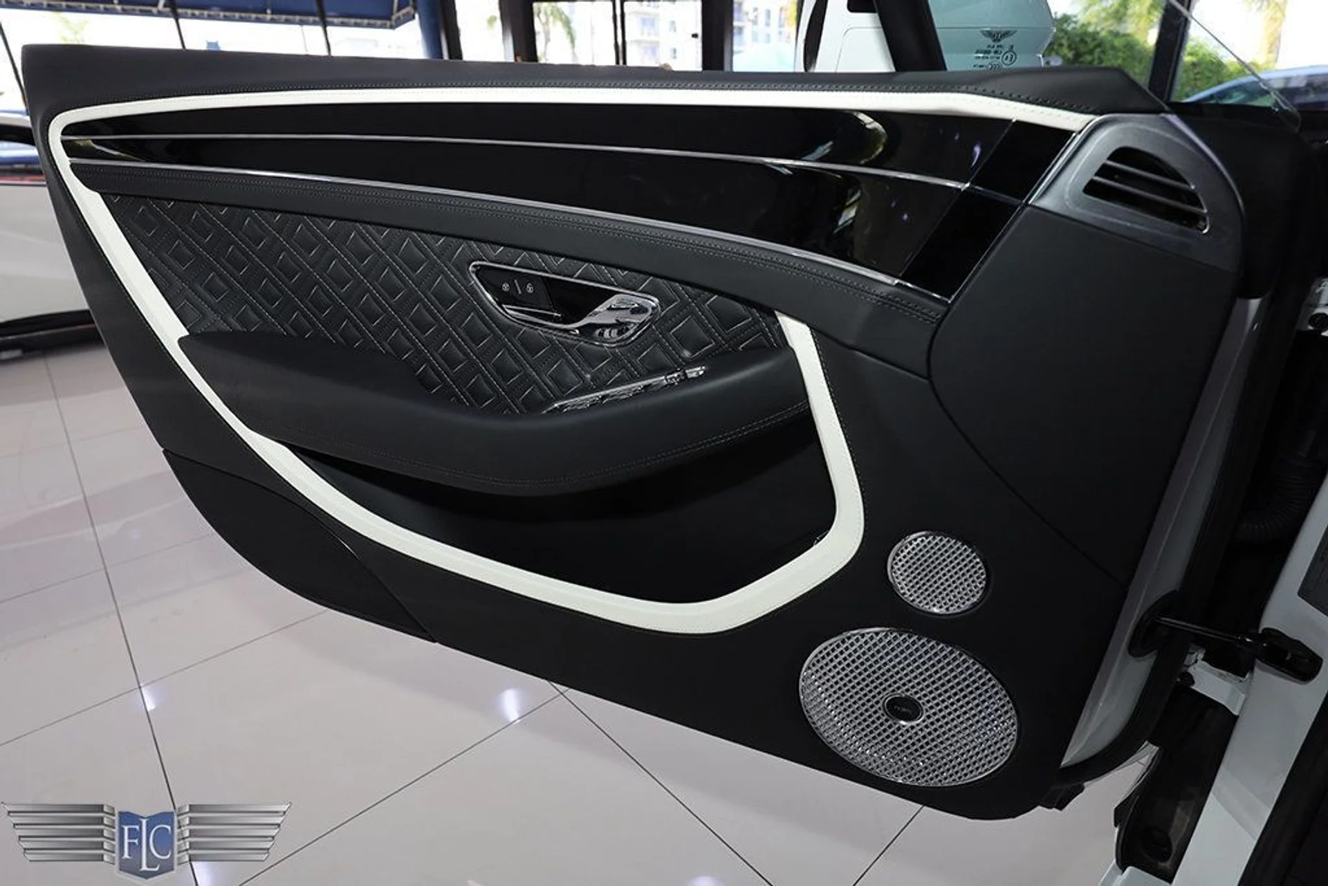 mph016_2144213598_used_2024_bentley_continental_gtspeedconvertible_6305_22967933_17_1024_d792e8b06a