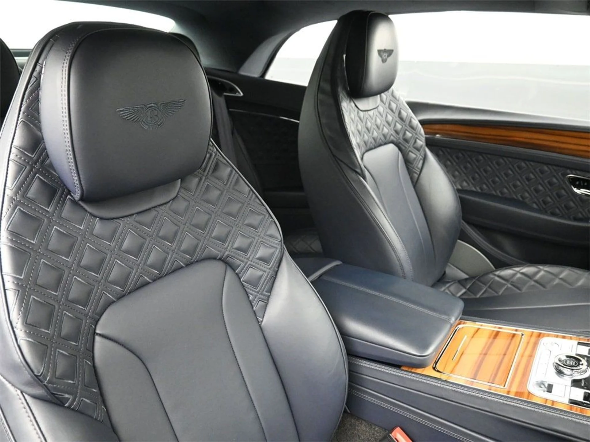 mph016_2145769743_8361c0f5b604b604c57da93898777123x_c1d253725a