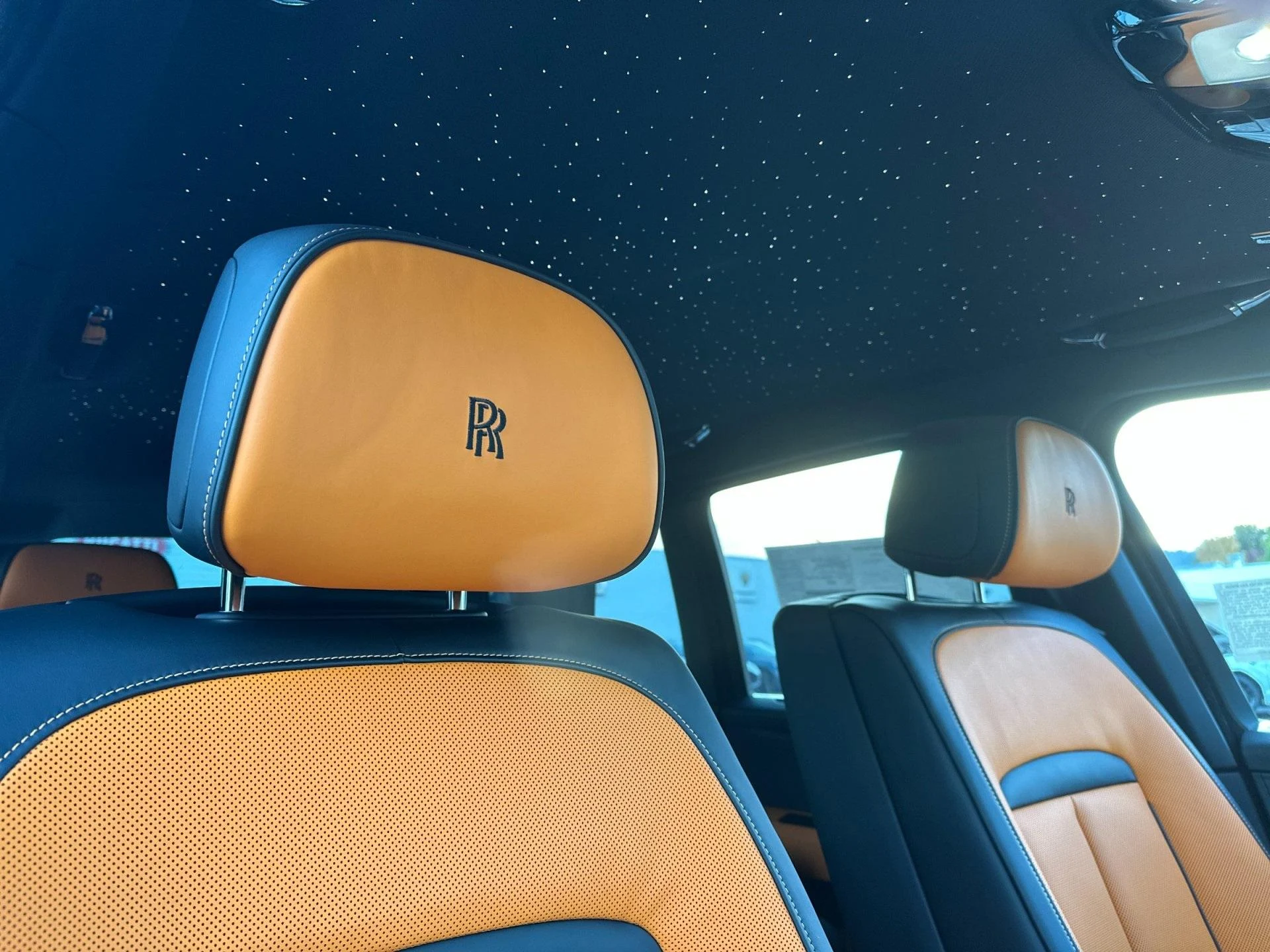 mph016_215017407_New_2026_Rolls_Royce_Black_Badge_Cullinan_1763737852_8da57285dd