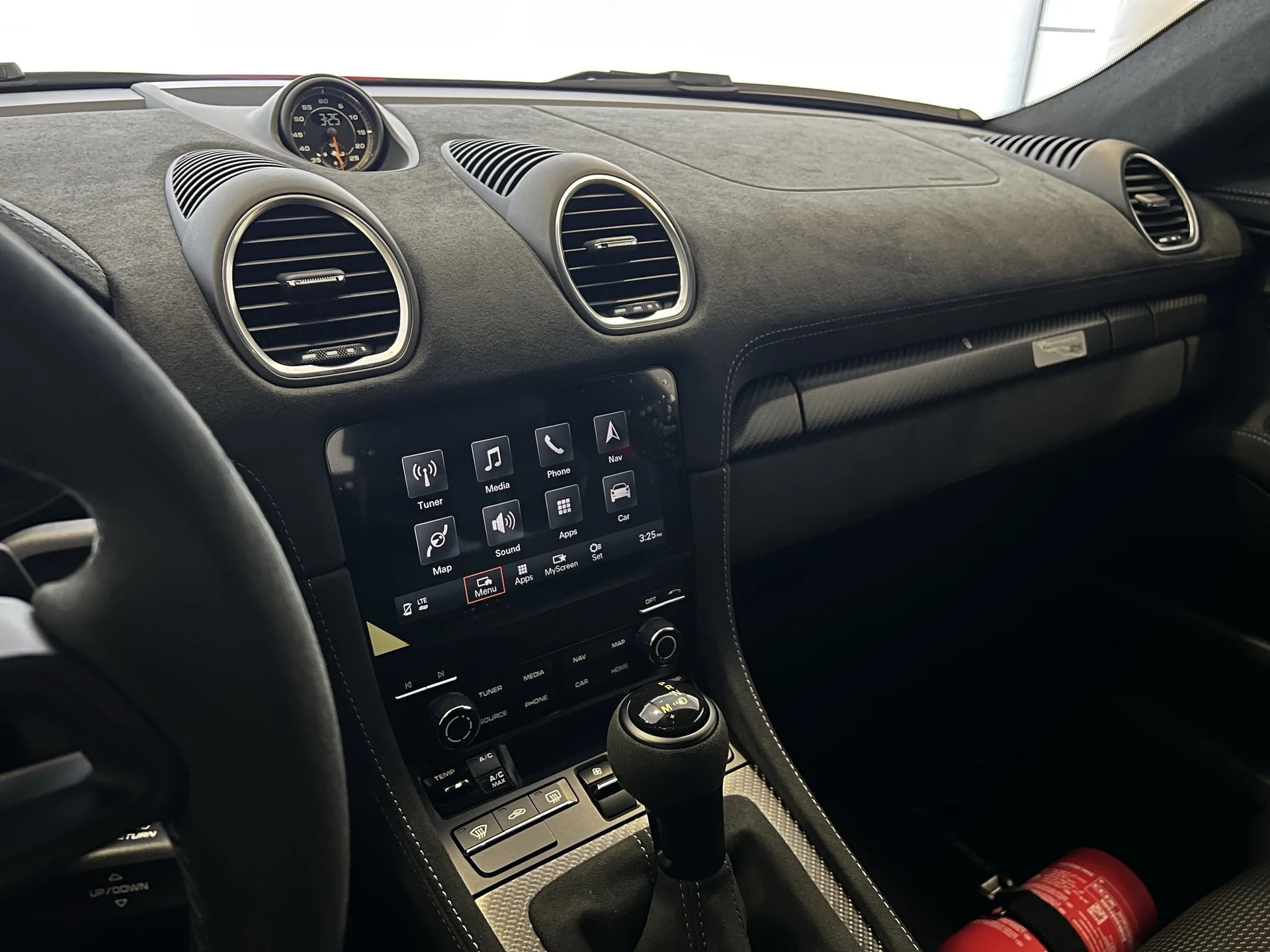 mph016_2152856367_f74bc628d67523957bf486e9cb70beaax_e9640b2721