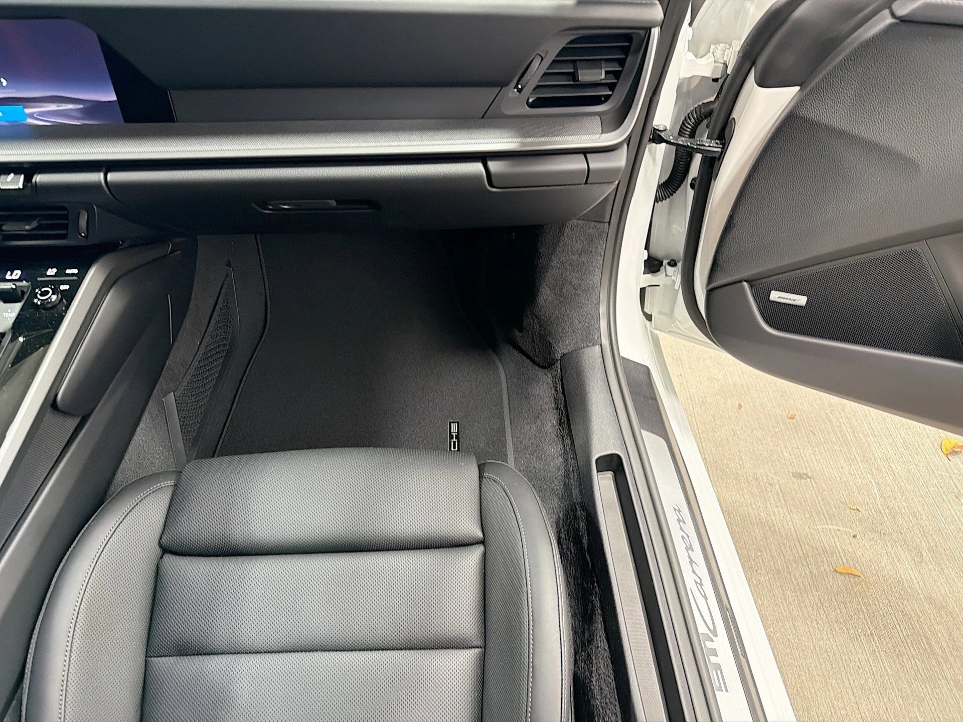 mph016_2162305968_38807f7300af7aae4c874776545f858f_9c262be791