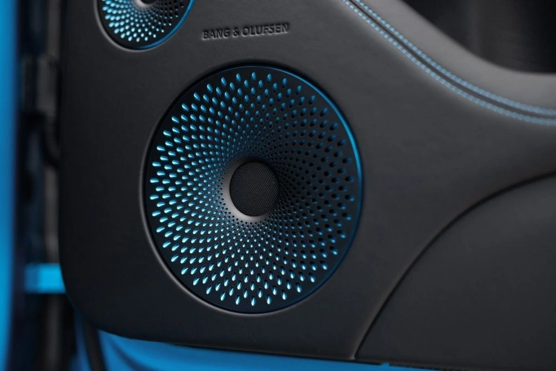 mph016_2163809488_33ba9d7b9889a9290542d95f44f8790ax_9552bfe664