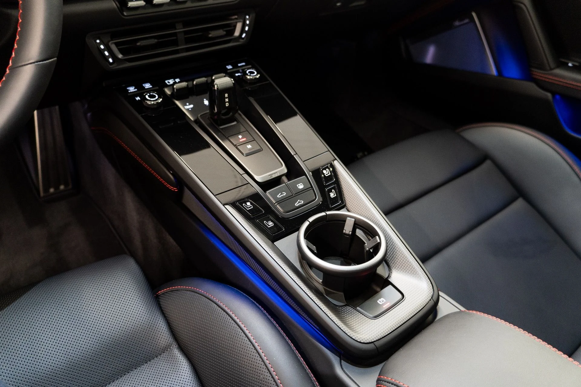 mph016_2164465384_Used_2024_Porsche_911_Carrera_4_GTS_1773948052_673b8a9015