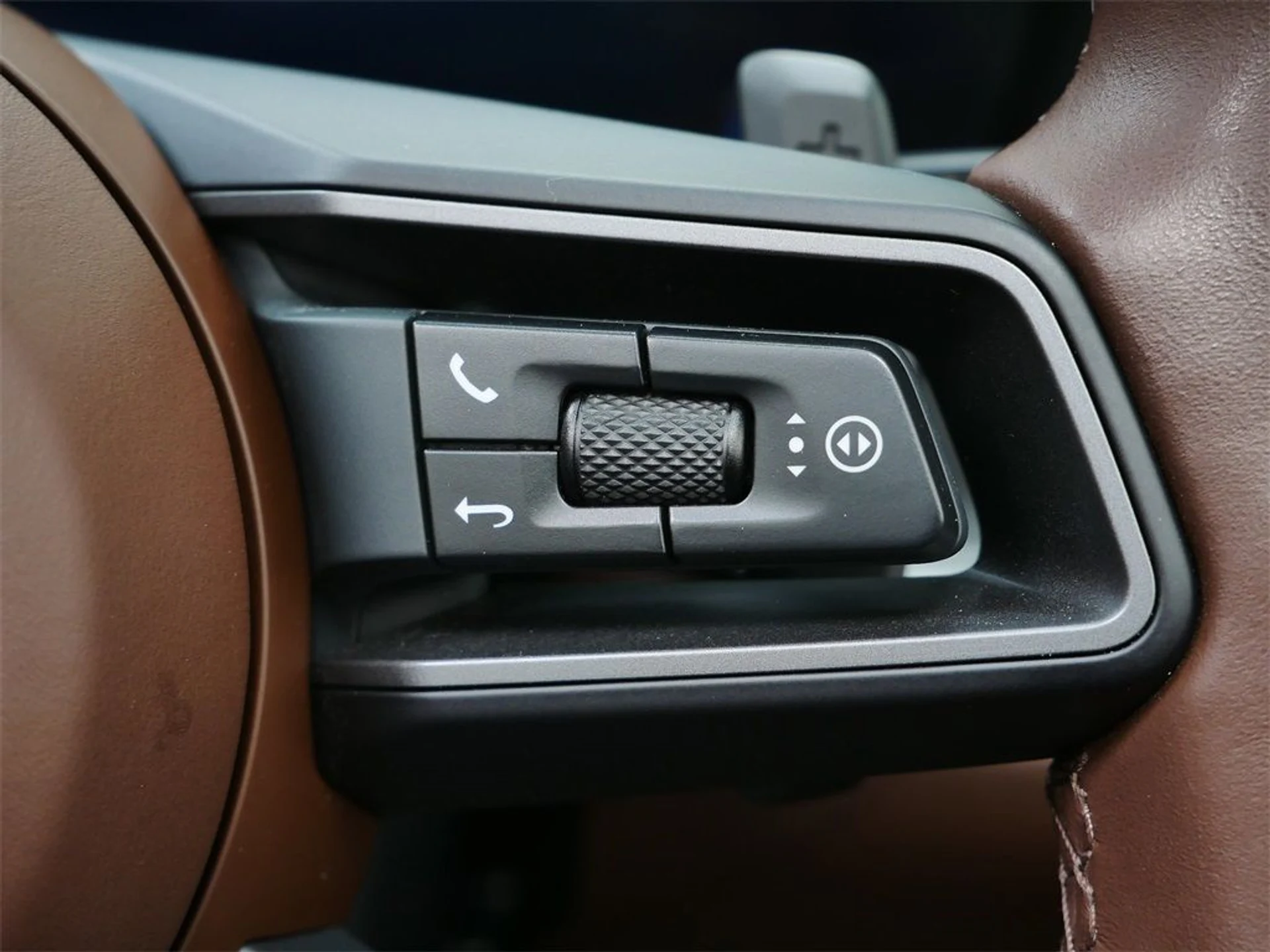 mph016_216562634_5258fba093b498286170fd91e1d50538_2233faa371