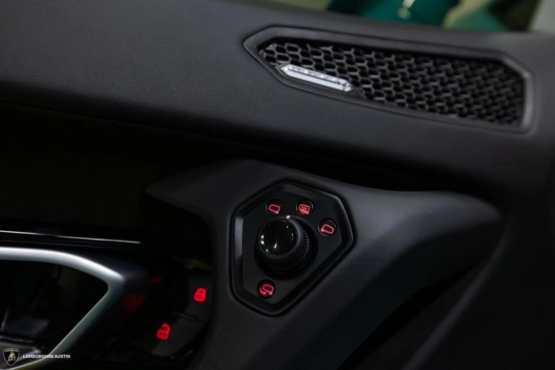 mph016_2166504368_e5d79c3be29d1f31d05808d705addef5x_273c0bab44