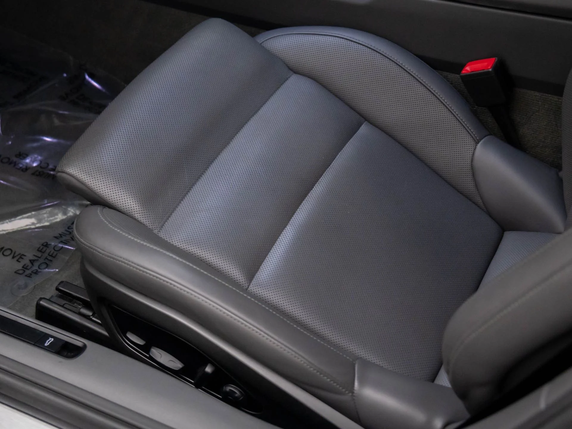 mph016_2166668762_7518c1e435cc17c06f71a39d2f7e42ebx_75b138f611