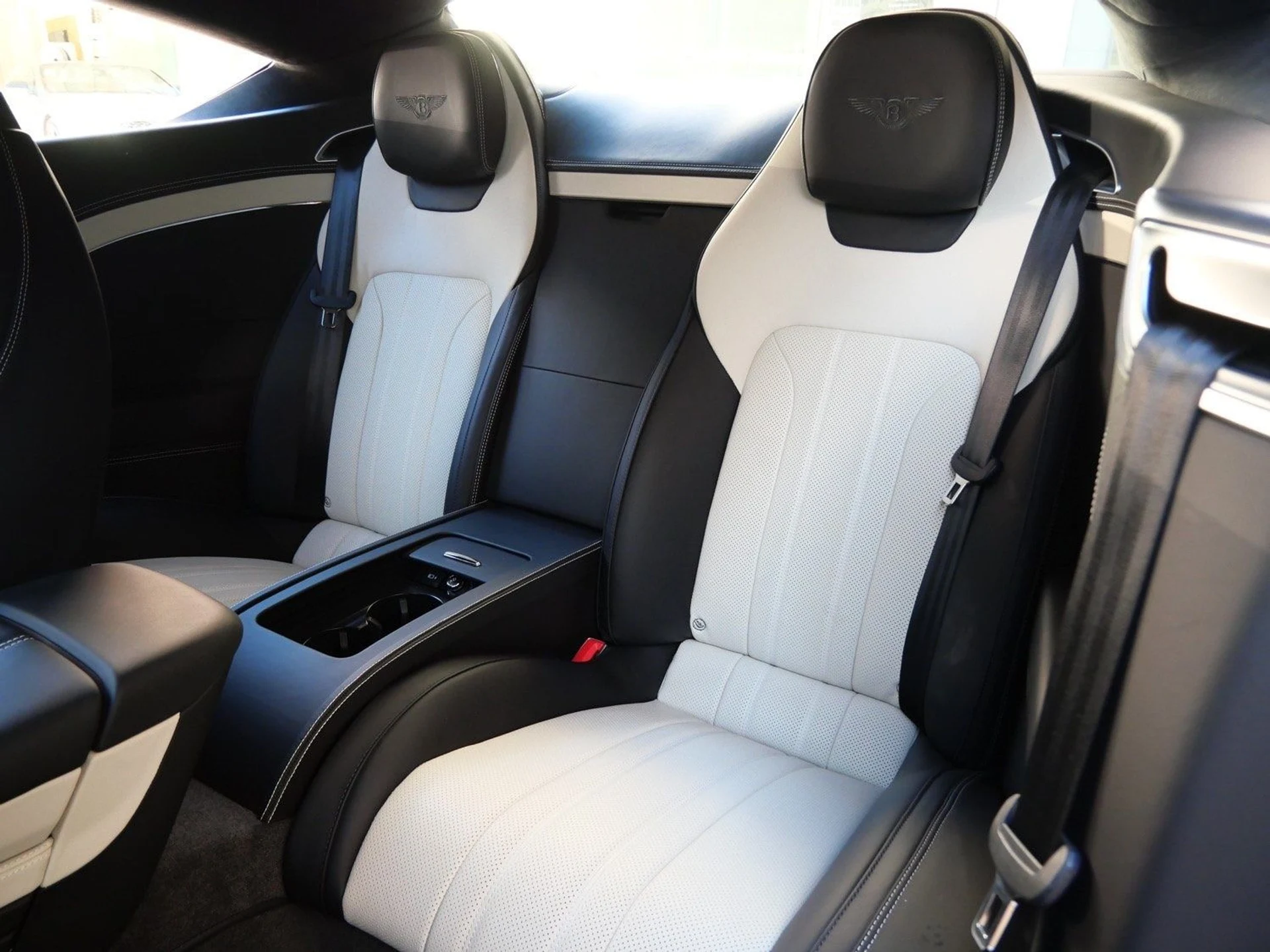 mph016_2166833864_28f84b3848c9ca1876f65ee9e84cc75bx_72cf126746