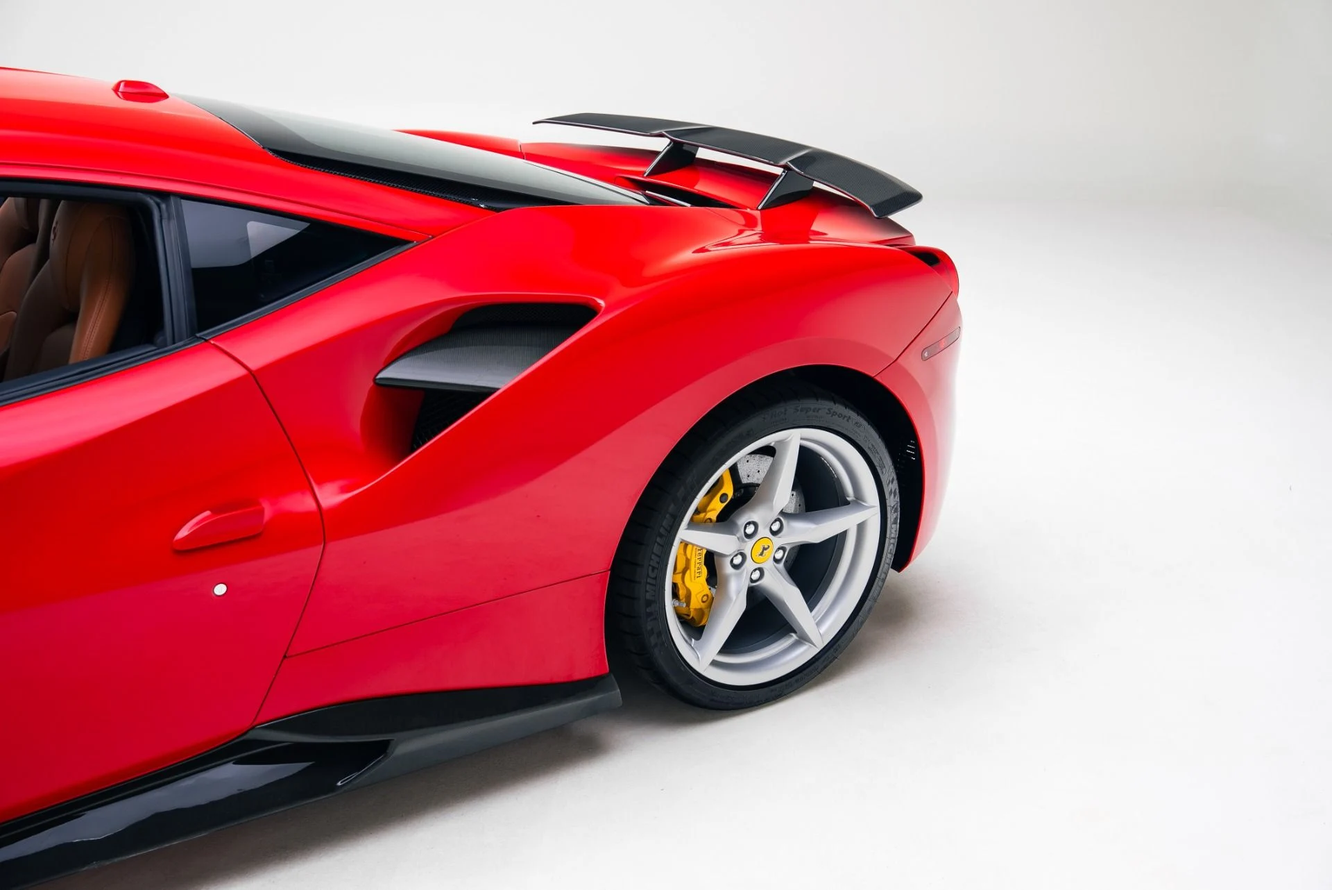 mph016_2170623513_Used_2018_Ferrari_488_GTB_1767046260_05dbeb73b6