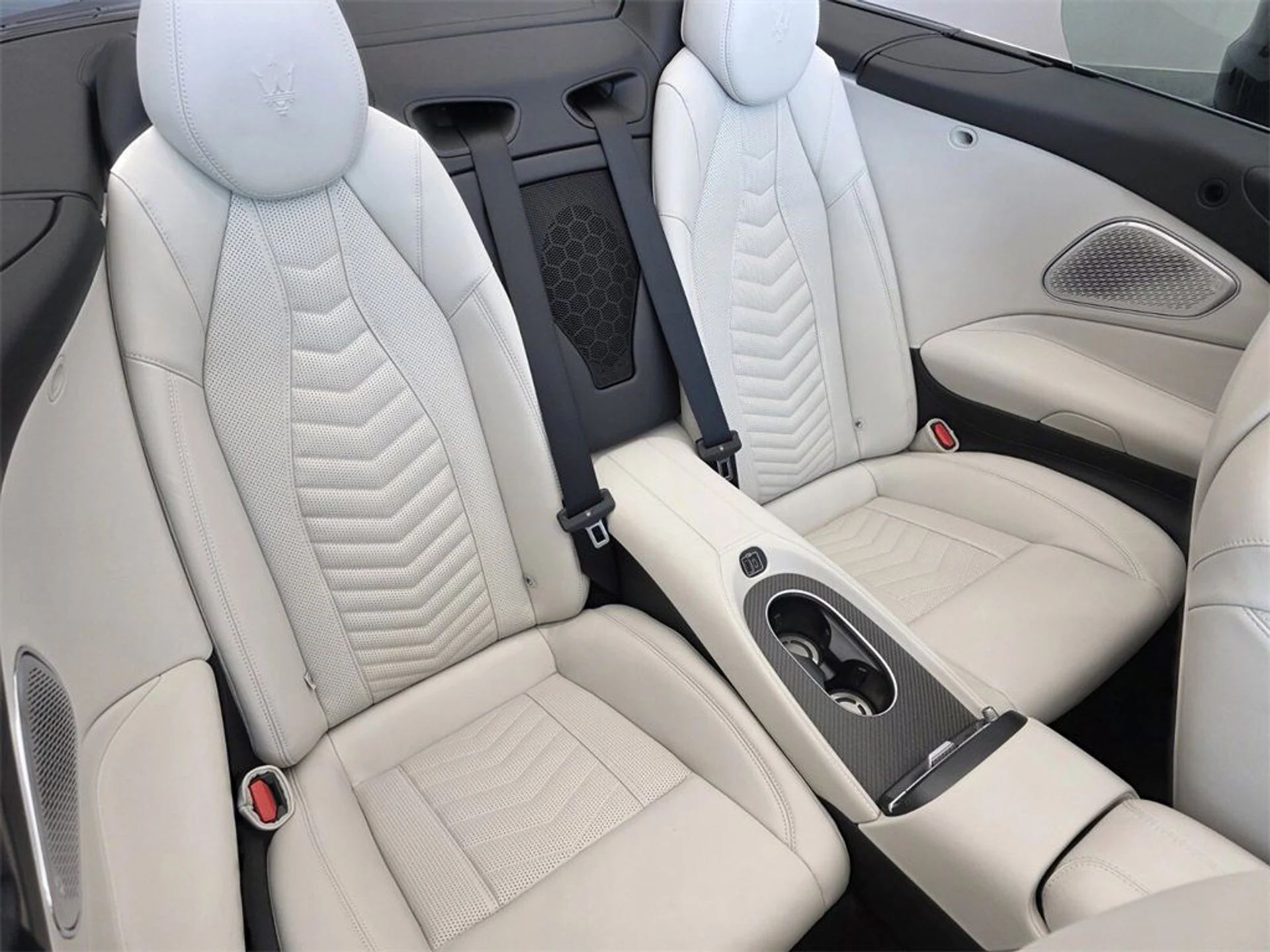 mph016_2171982085_487c188666e6b133d3caca7f152fd2d6_867b89fbb0