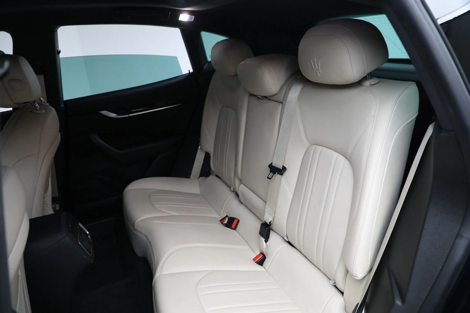 mph016_2175183598_Used_2019_Maserati_Levante_1763071914_6e578ec59c